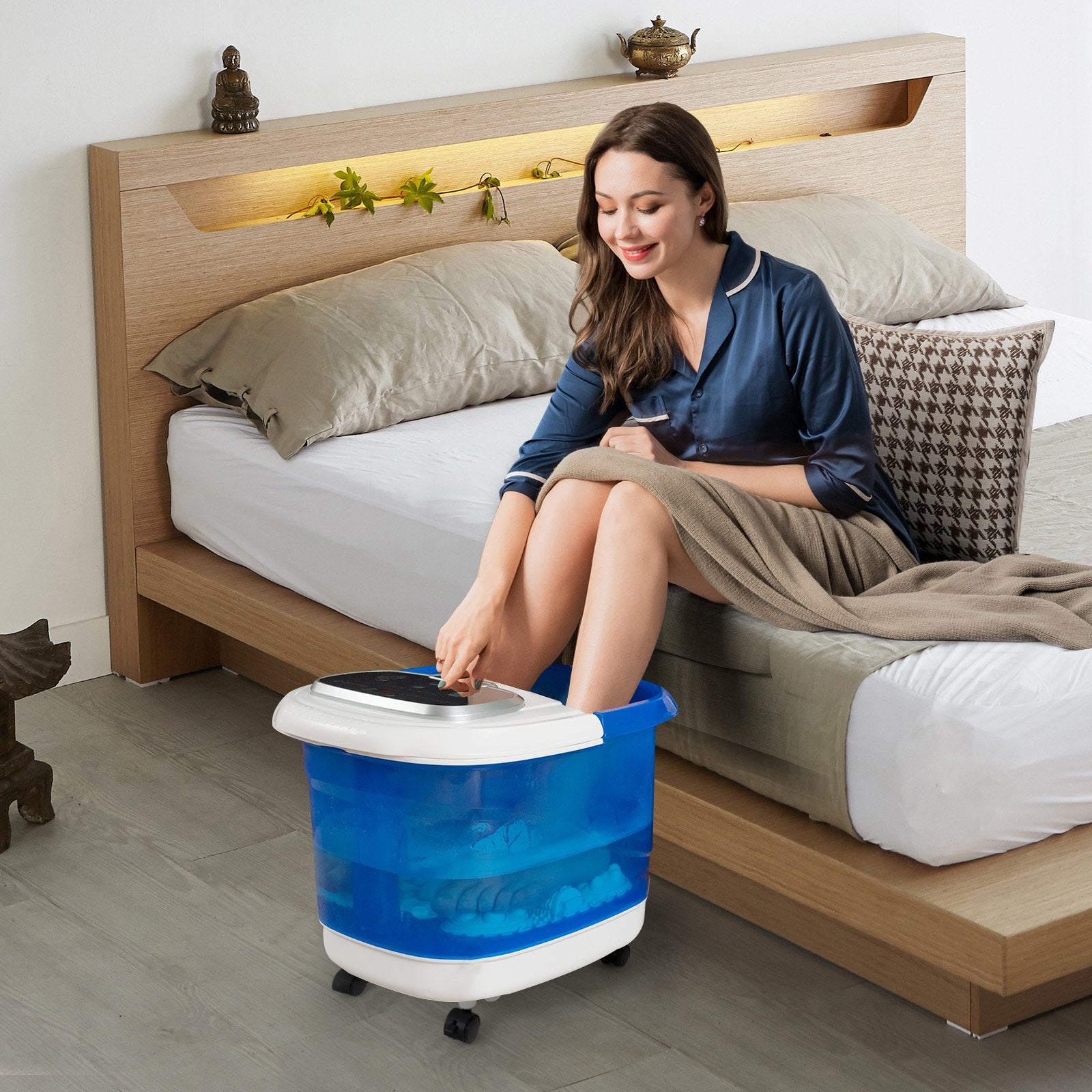 Portable All-In-One Heated Foot Bubble Spa Bath Motorized Massager-Blue and Withe, White at Gallery Canada