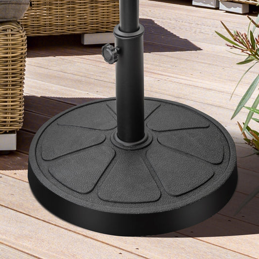 31LBS 18 Inch Round Outdoor Umbrella Base, Black Outdoor Umbrella Bases Black at Gallery Canada