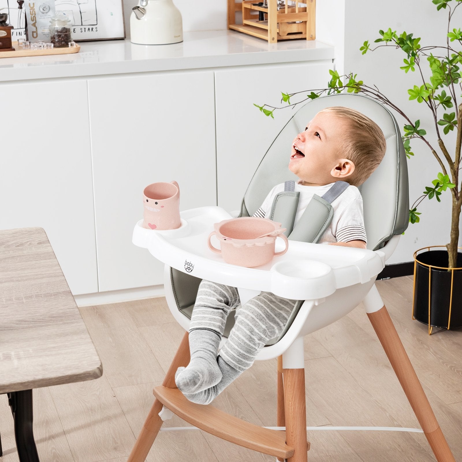 Baby High Chair with Dishwasher Safe Tray - Gallery Canada