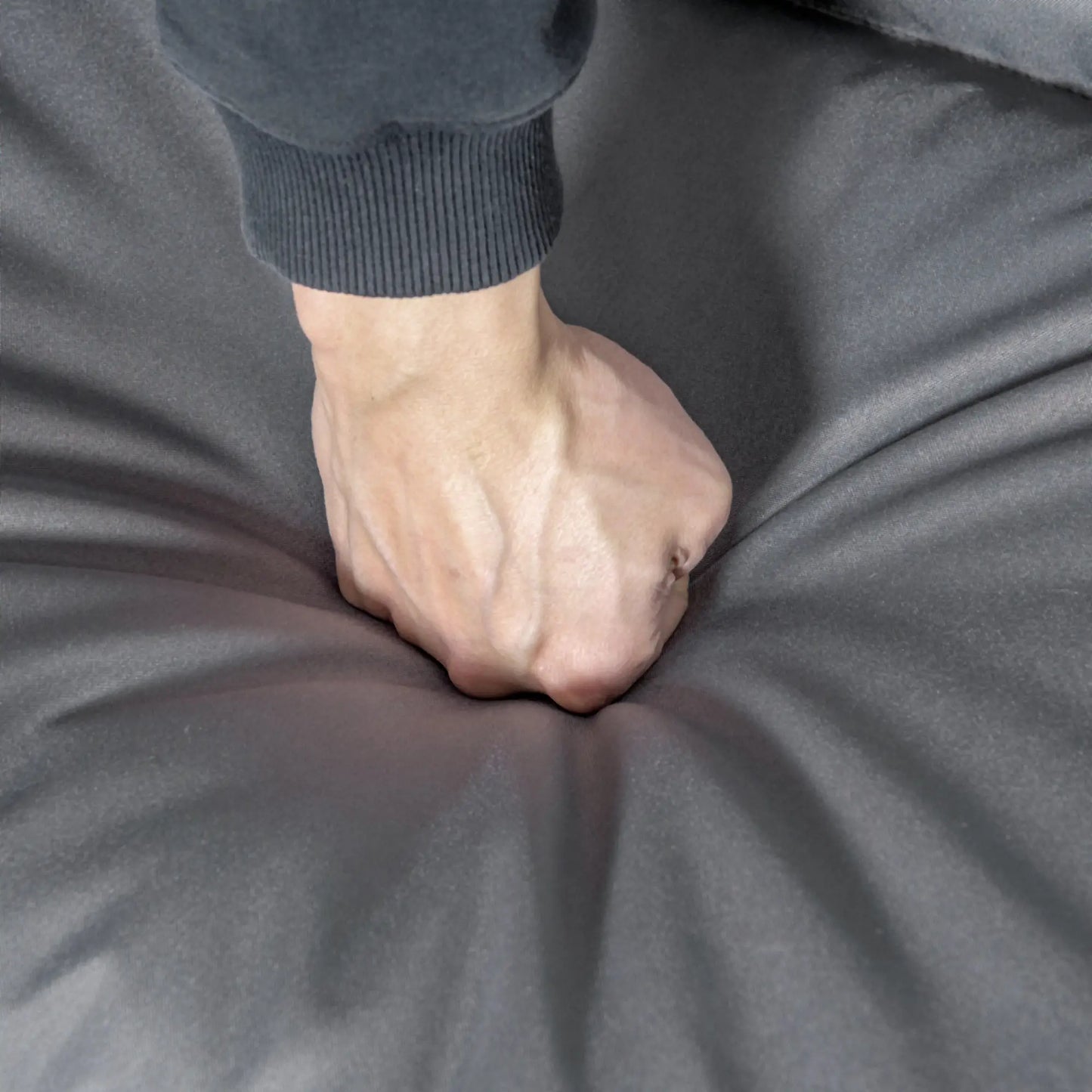 Foldable Lounge Chair, Fabric Upholstered Recliner, Outdoor Lounger with Armrest, Metal Frame for Backyard, Grey Patio Chairs at Gallery Canada