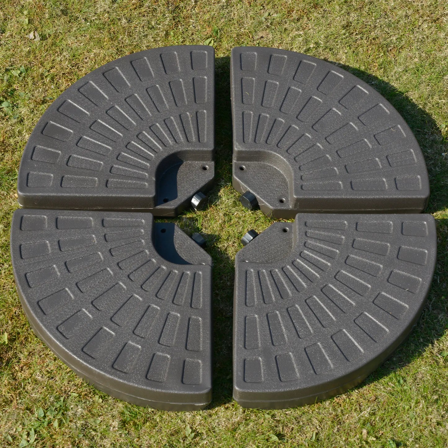 4-Piece Cantilever Offset Patio Umbrella Stand, Water & Sand Filled Base Umbrella Bases at Gallery Canada