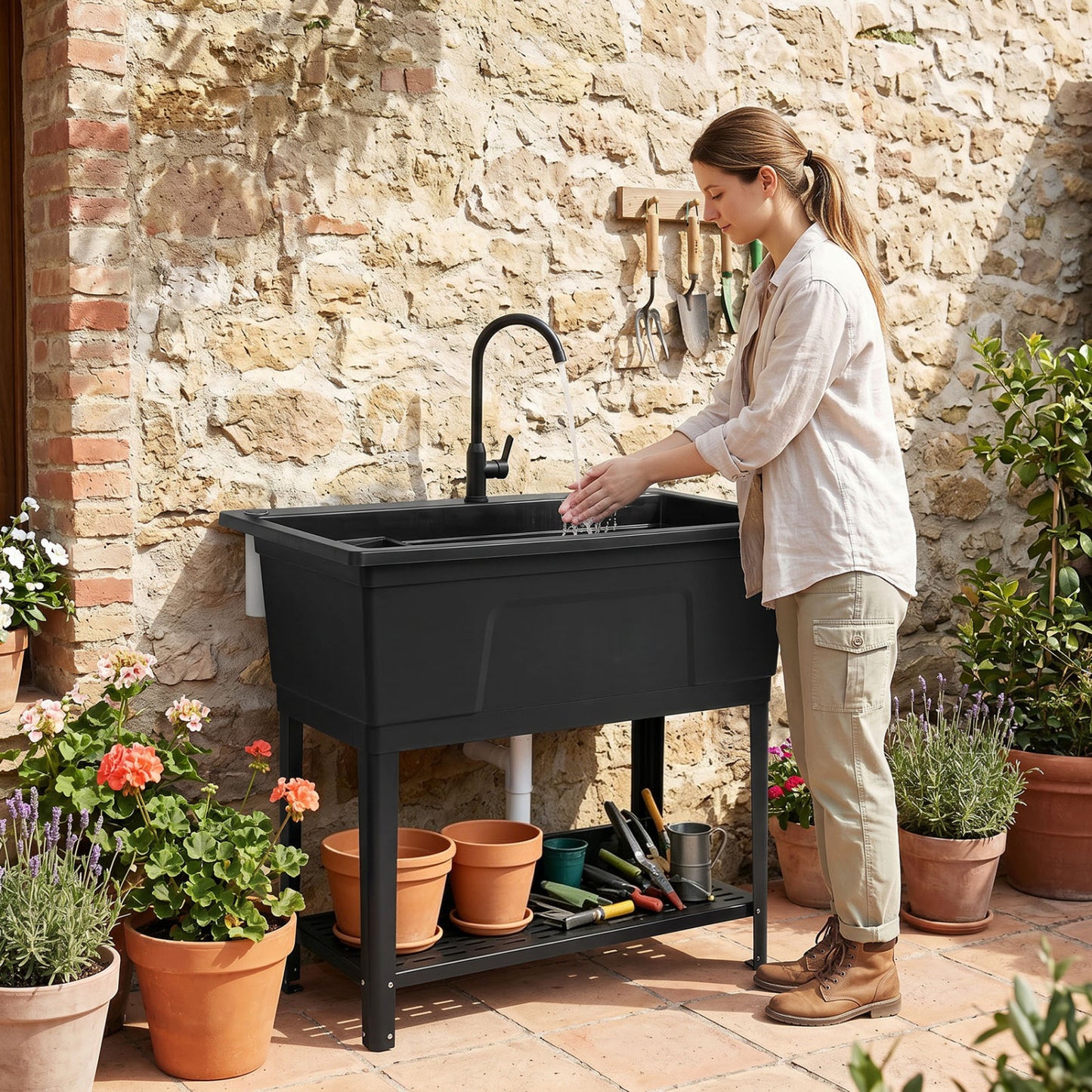 100L Utility Sink Laundry Tub With Rotating Faucet, Black Bathroom Sinks at Gallery Canada