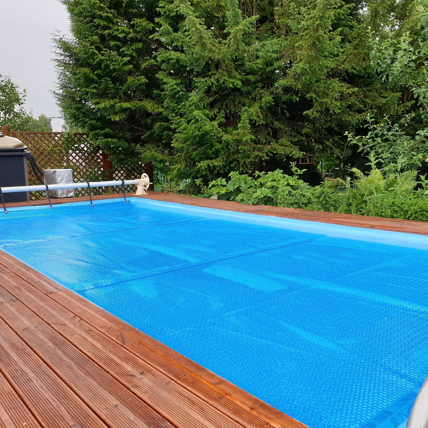 12 x 24 Feet Rectangle Swimming Pool Cover 12-MIL Heat Retaining Pool Solar Blanket with Carrying Bag, Blue Swimming Pools at Gallery Canada