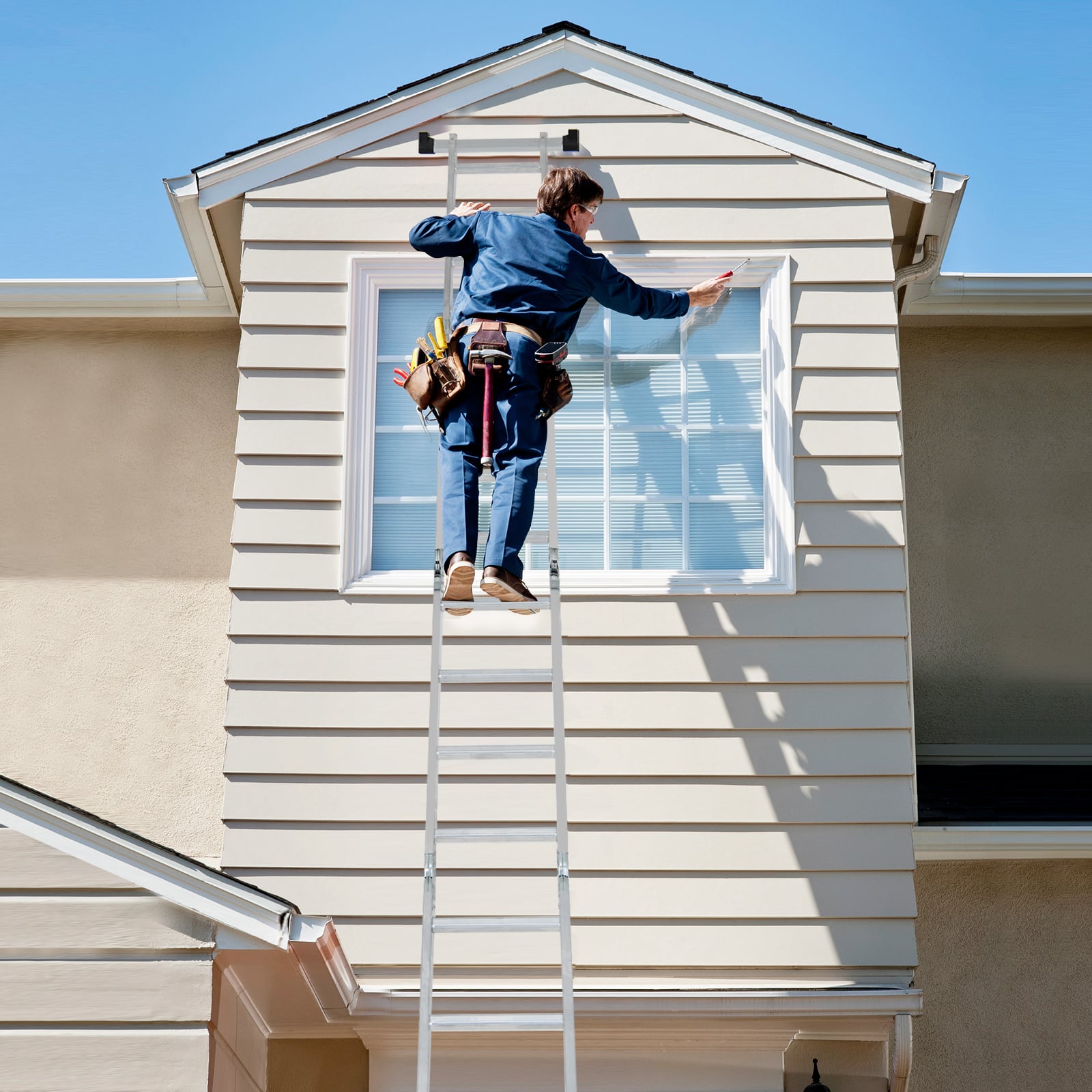 15 Feet Folding Aluminum Ladder, Safe Locking Hinge Garages at Gallery Canada