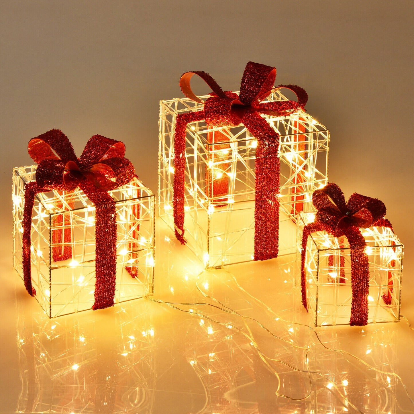 Christmas Lighted Gift Box Decorations, 60 LED Lights, Indoor Outdoor, Red Christmas Decor & Accessories at Gallery Canada