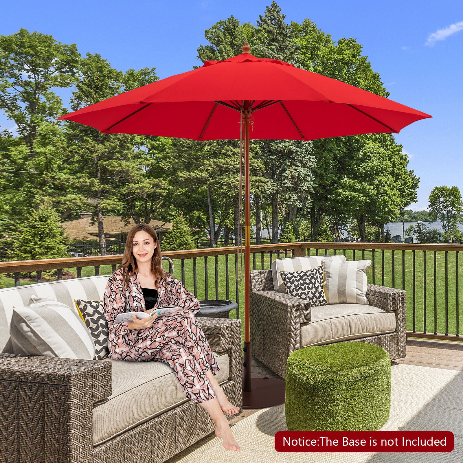 9.5 Feet Pulley Lift Round Patio Umbrella with Fiberglass Ribs, Red Outdoor Umbrellas at Gallery Canada