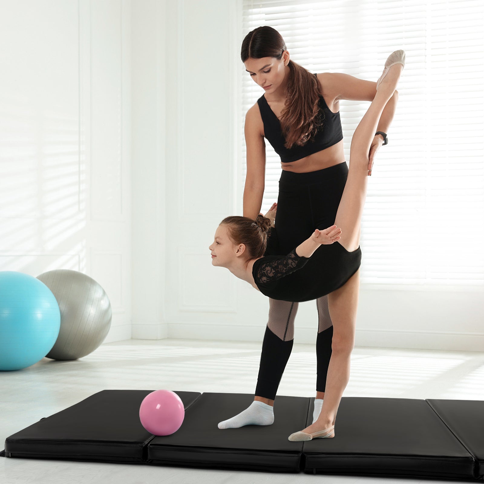Folding Gymnastics Mat, With Carry Handles, Sweatproof PU Leather Cover, Black Yoga & Gym Mats at Gallery Canada