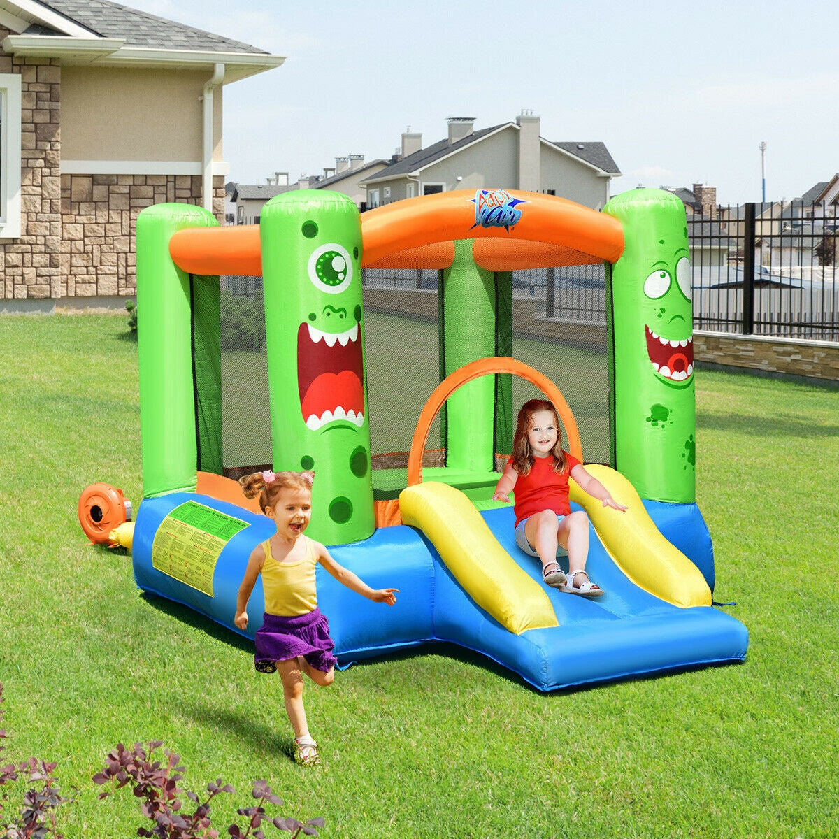 Inflatable Castle Bounce House Jumper Kids Playhouse with Slider, Multicolor Bounce House at Gallery Canada