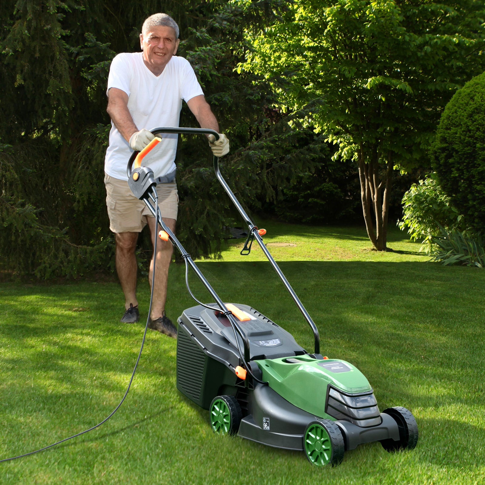 12-AMP 13.5 Inch Adjustable Electric Corded Lawn Mower with Collection Box, Green Lawn Care Tools at Gallery Canada