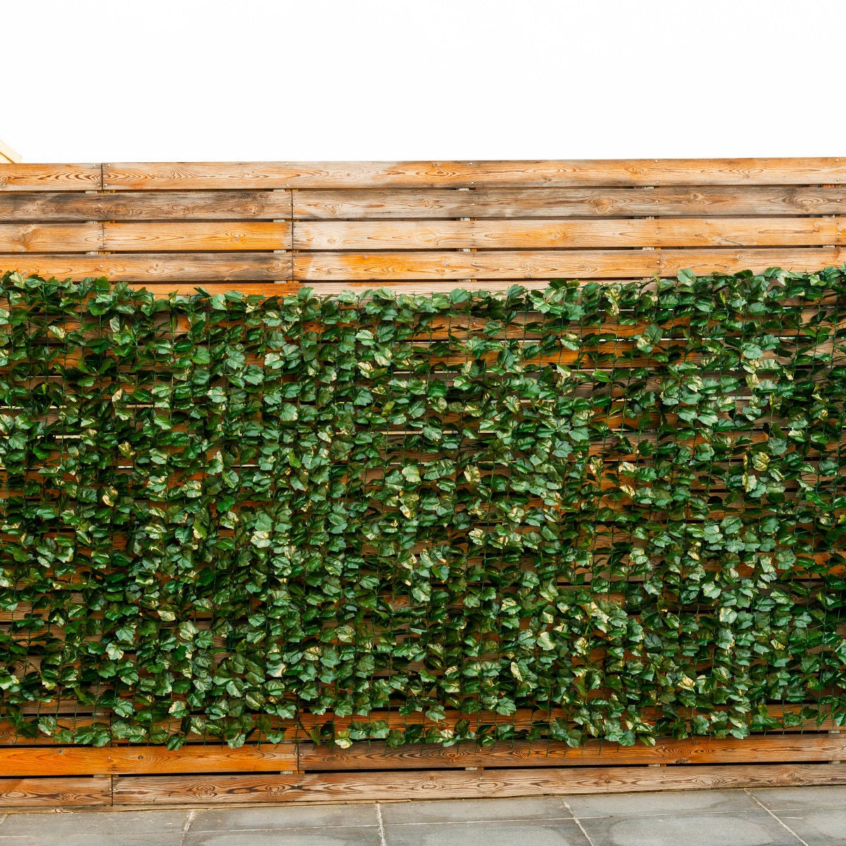 Faux Ivy Leaf Decorative Privacy Fence-40 x 95 Inch, Green Decorative Fencing & Flooring at Gallery Canada