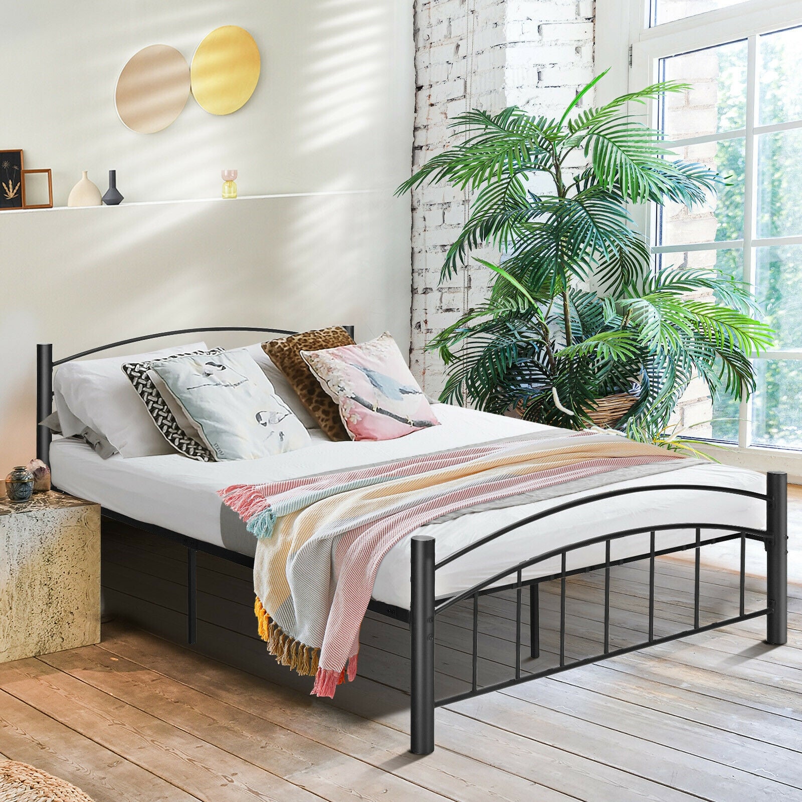 Modern Platform Bed With Headboard, Full Size, Black Simple Bed Frame at Gallery Canada