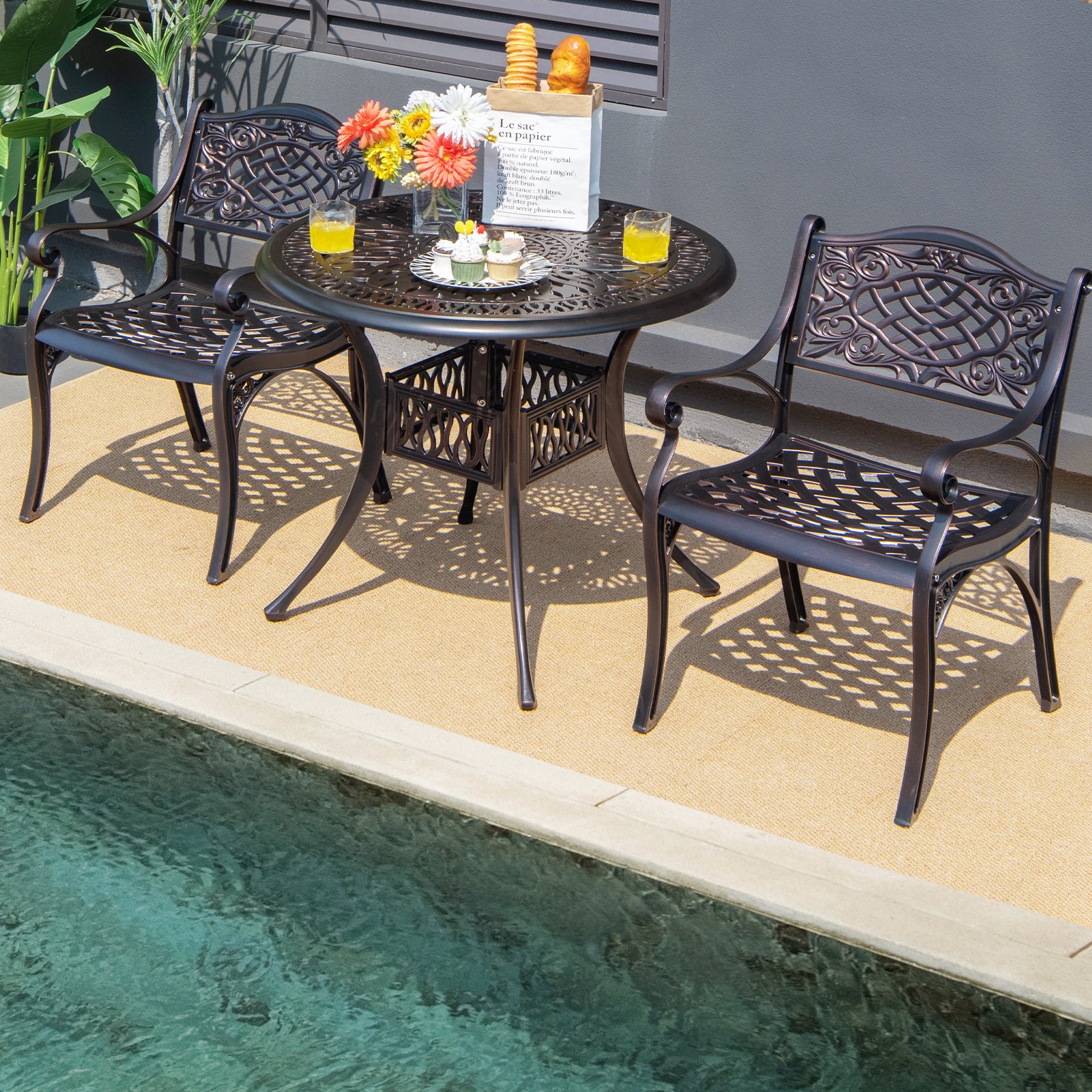 2-Piece Outdoor Cast Aluminum Chairs, With Armrests And Curved Seats, Copper Patio Dining Chairs at Gallery Canada