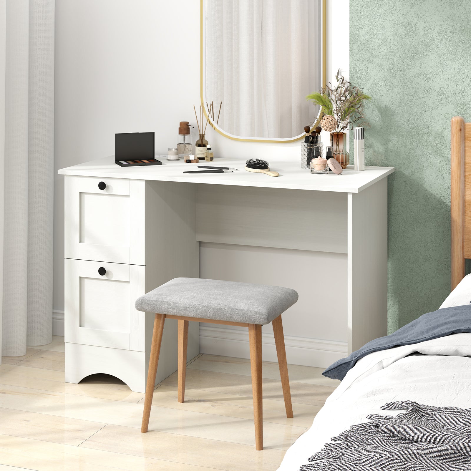 43 Inch Computer Desk with Charging Station for Living Room, White Computer Desks at Gallery Canada