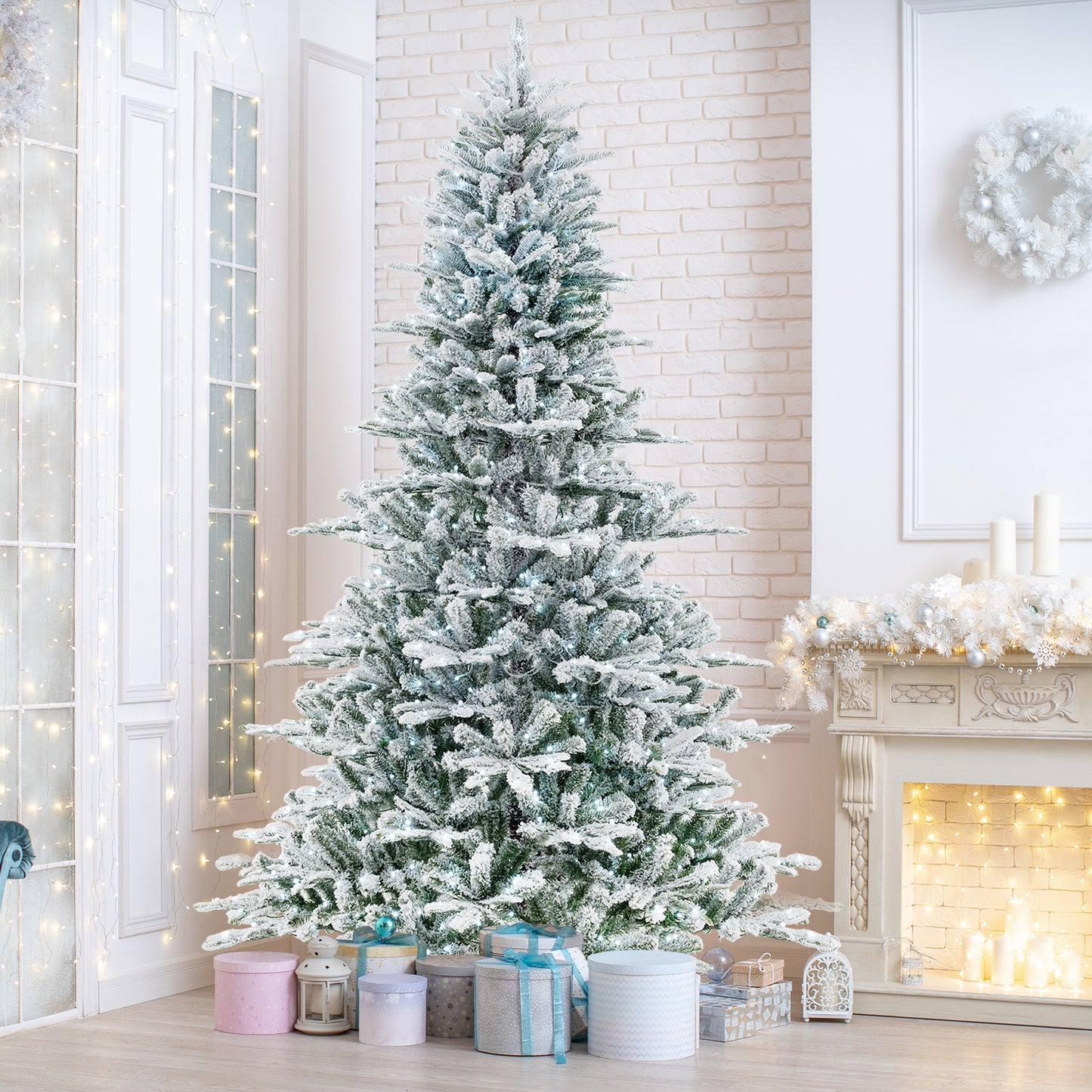 8 Feet Snow Flocked Artificial Christmas Tree with Cool White LED Lights, Green Christmas Tree at Gallery Canada