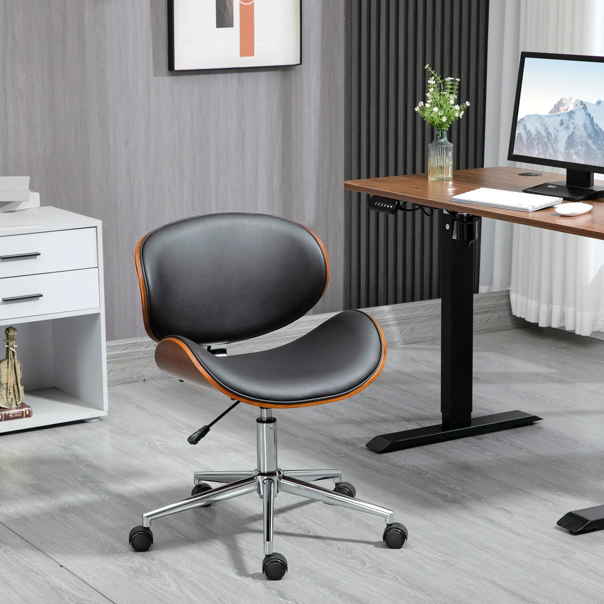 Faux Leather Bentwood Office Chair, 360 Swivel Wheels, Adjustable Height, Black Task Chairs at Gallery Canada