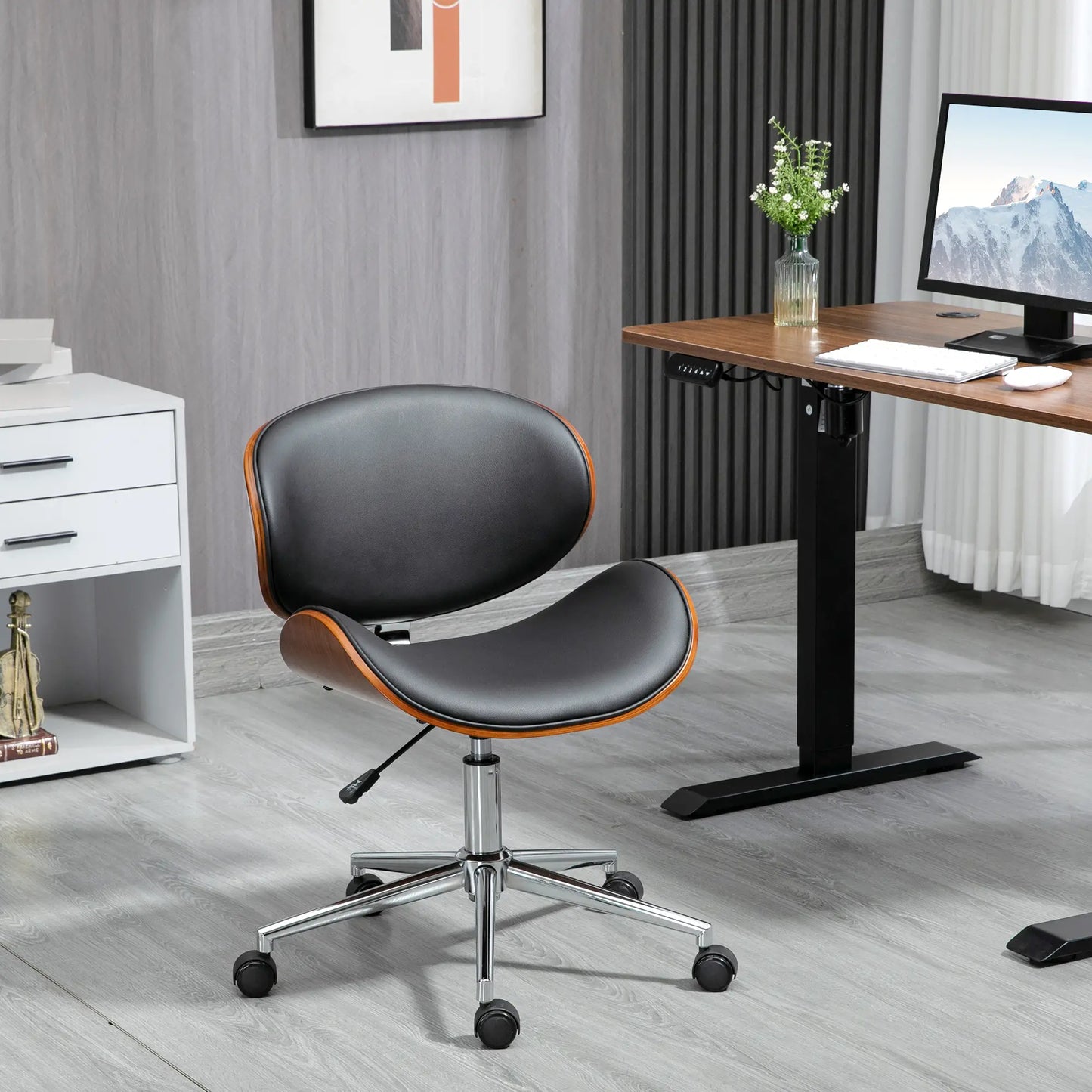 Faux Leather Bentwood Office Chair, 360 Swivel Wheels, Adjustable Height, Black Task Chairs at Gallery Canada