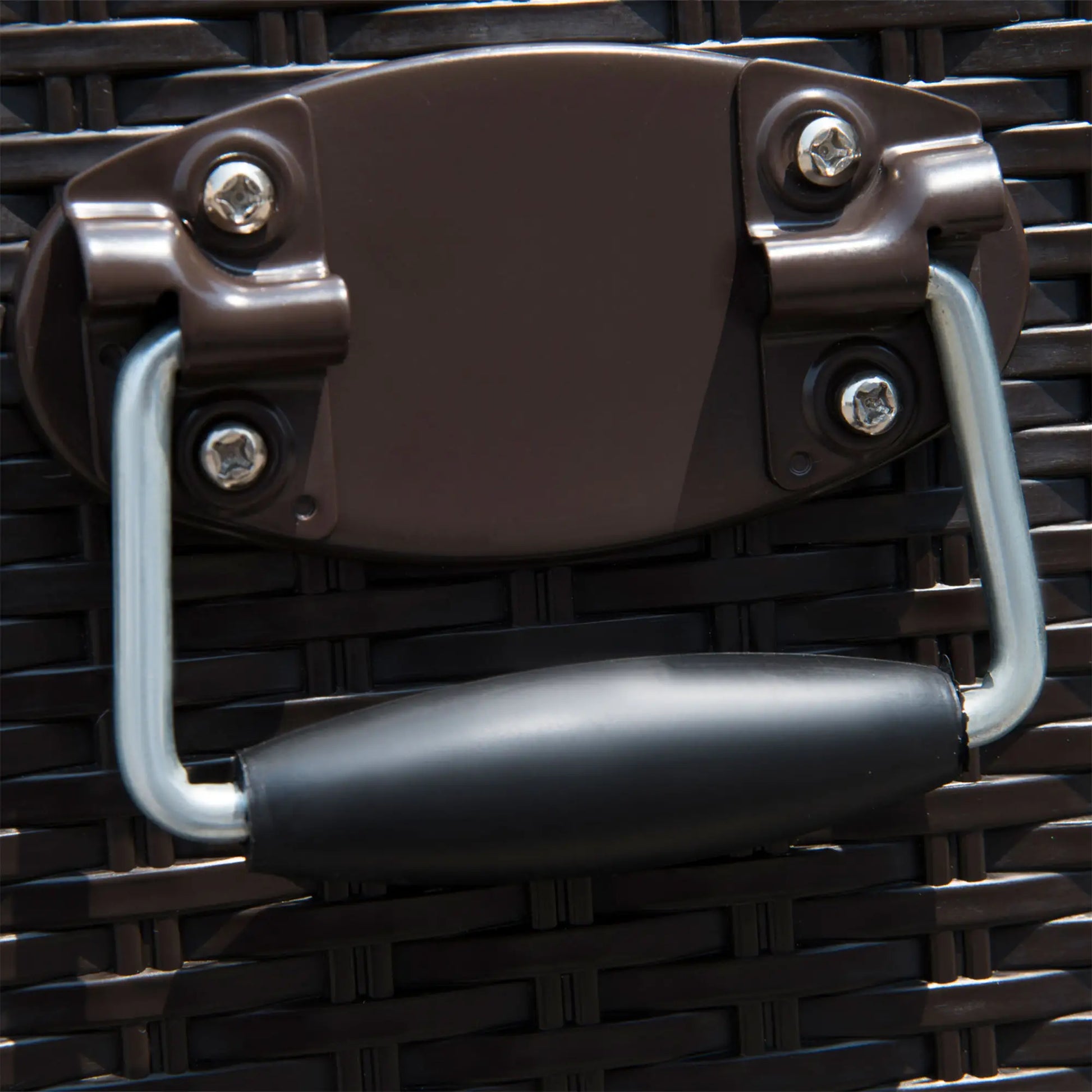 80 Quart Rolling Cooler Cart, Portable Patio Ice Bin, Brown Wicker, Brown Cooler Boxes at Gallery Canada