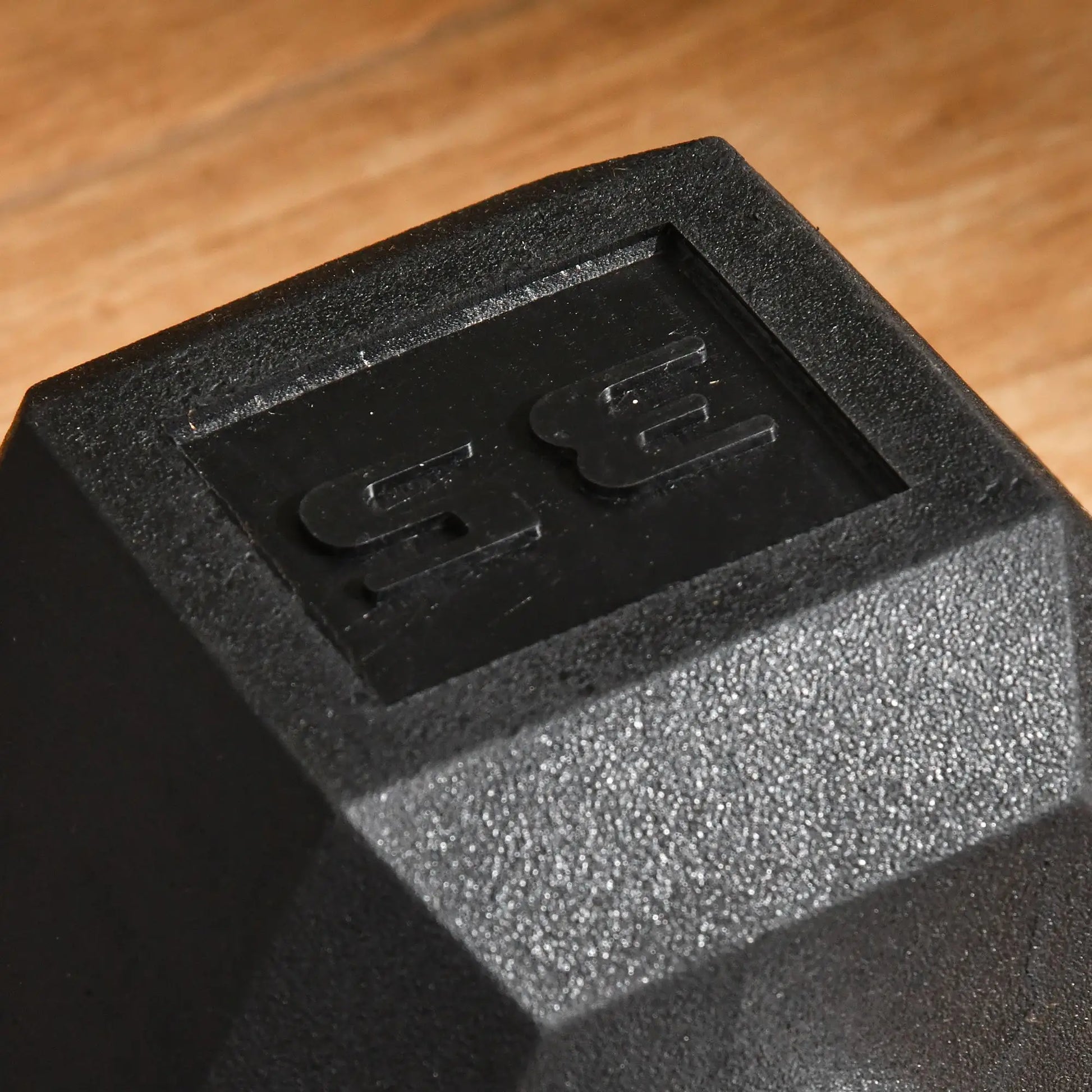 35lbs Rubber Hex Dumbbells, Hand Weight, Fitness Training, Black Dumbbells & Barbells at Gallery Canada