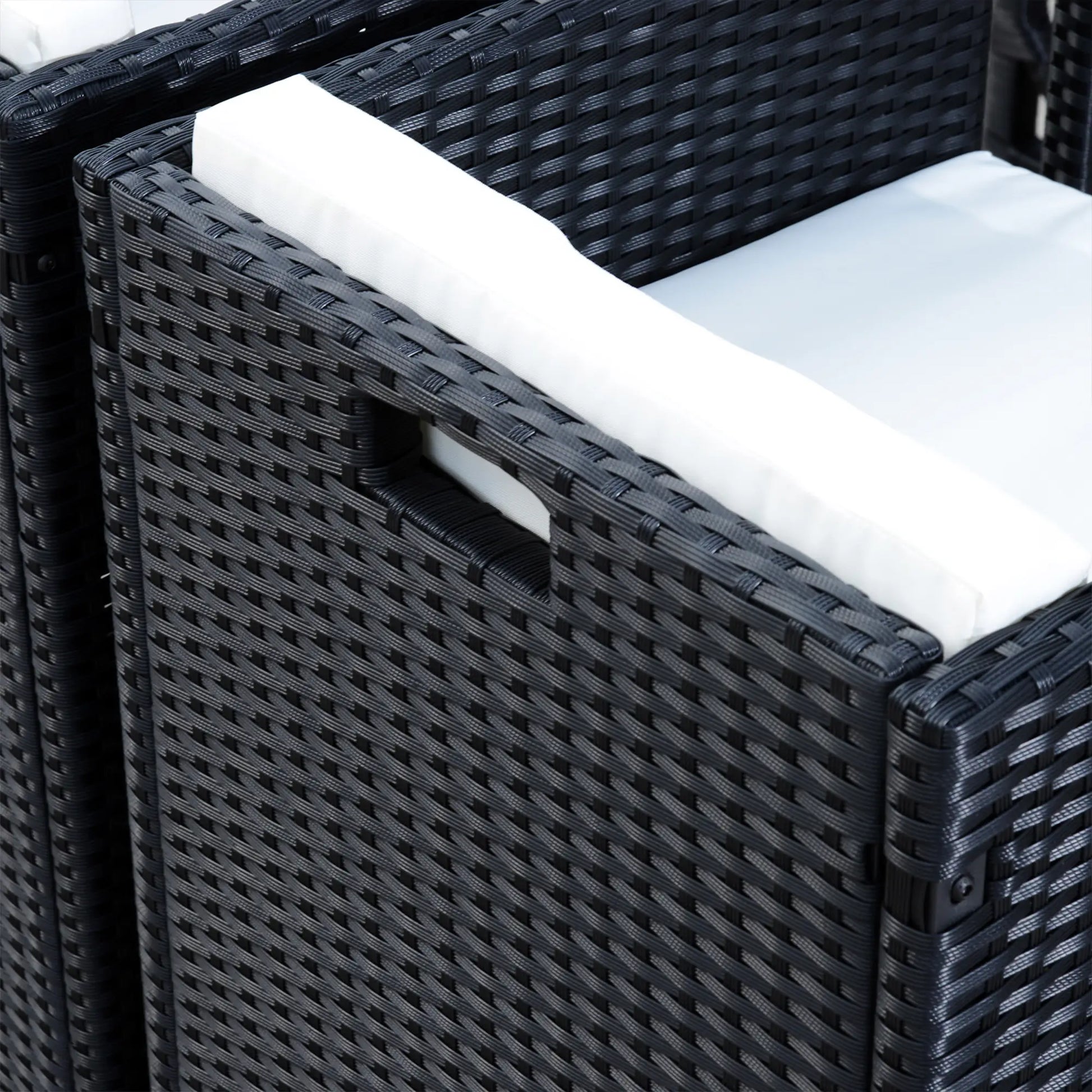 5-Piece Wicker Patio Dining Set, Removable Cushions, Glass Table, Cream Outdoor Dining Sets at Gallery Canada