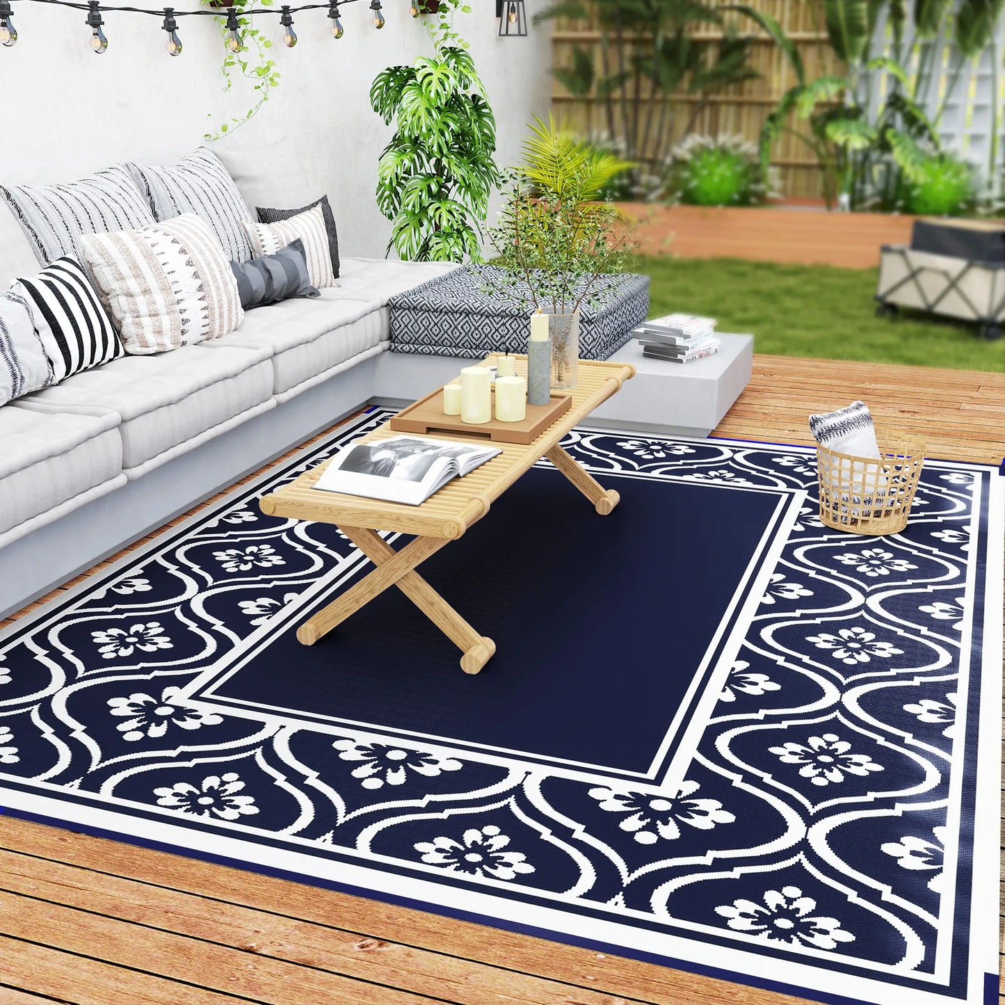8' x 10' Outdoor RV Rug, Reversible, Gourd Border, White, Blue Garden Decor at Gallery Canada