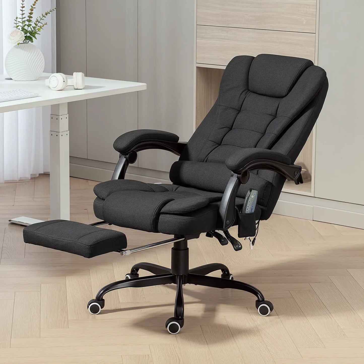 7-Point Vibrating Massage Chair, Reclining Office Chair with Footrest, Black Massage Chairs at Gallery Canada