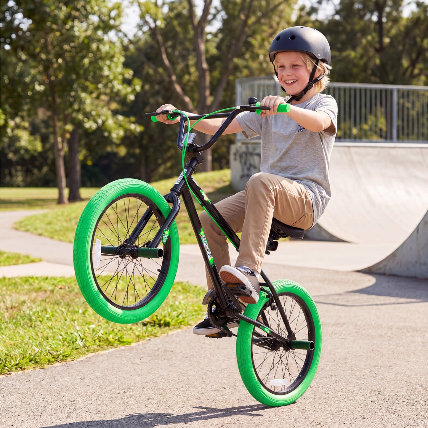 20" Kids Trick Bike, 360 Steering, Adjustable Seat, Green Kids Bike at Gallery Canada