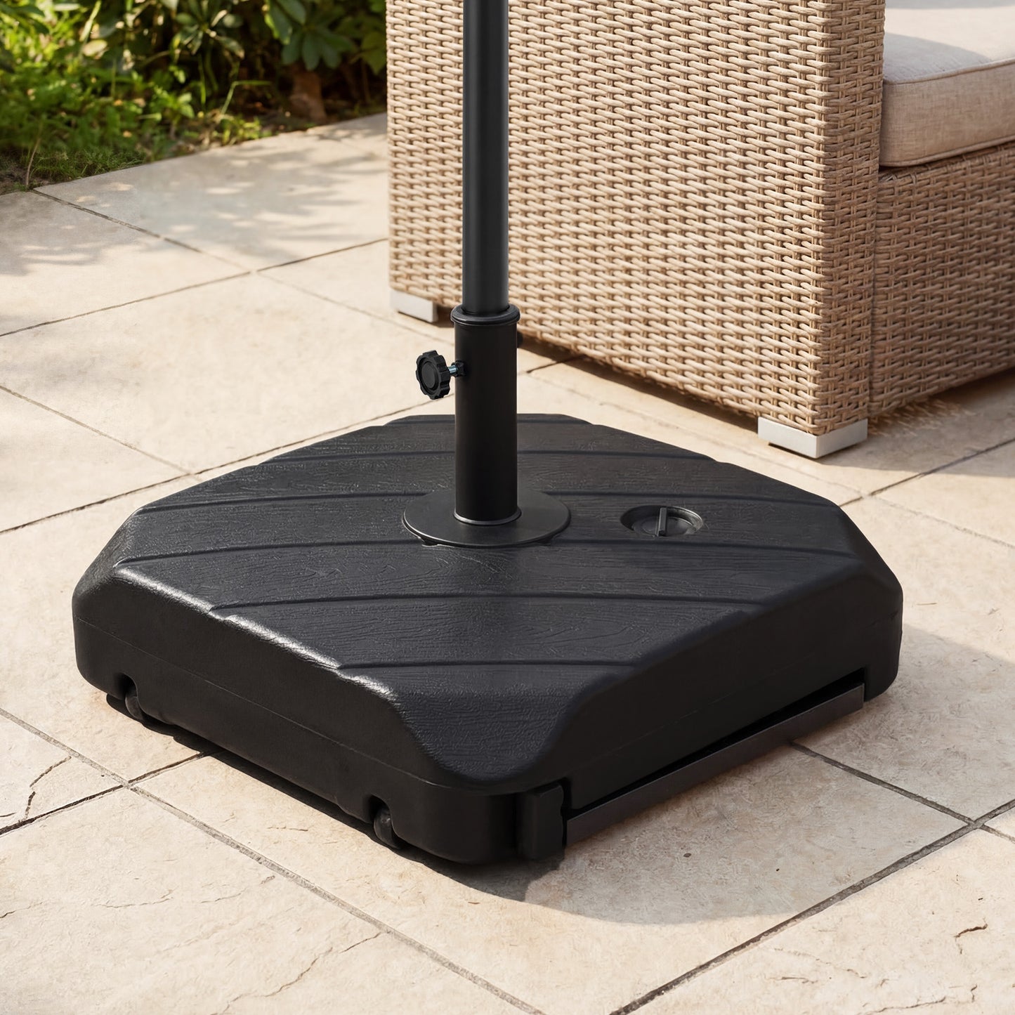 211 Lbs Fillable Patio Umbrella Base With Wheels, Telescopic Pull Rod Outdoor Umbrella Bases at Gallery Canada