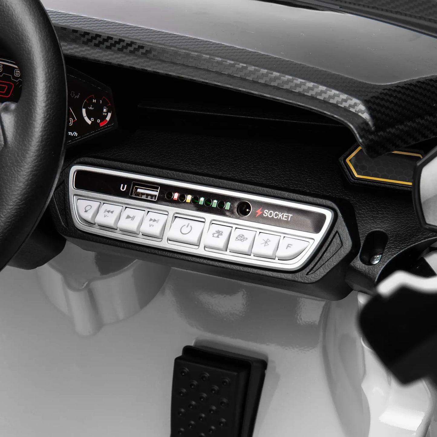 12V Lamborghini Kids Car, Remote Control, White Electric Toy Cars at Gallery Canada