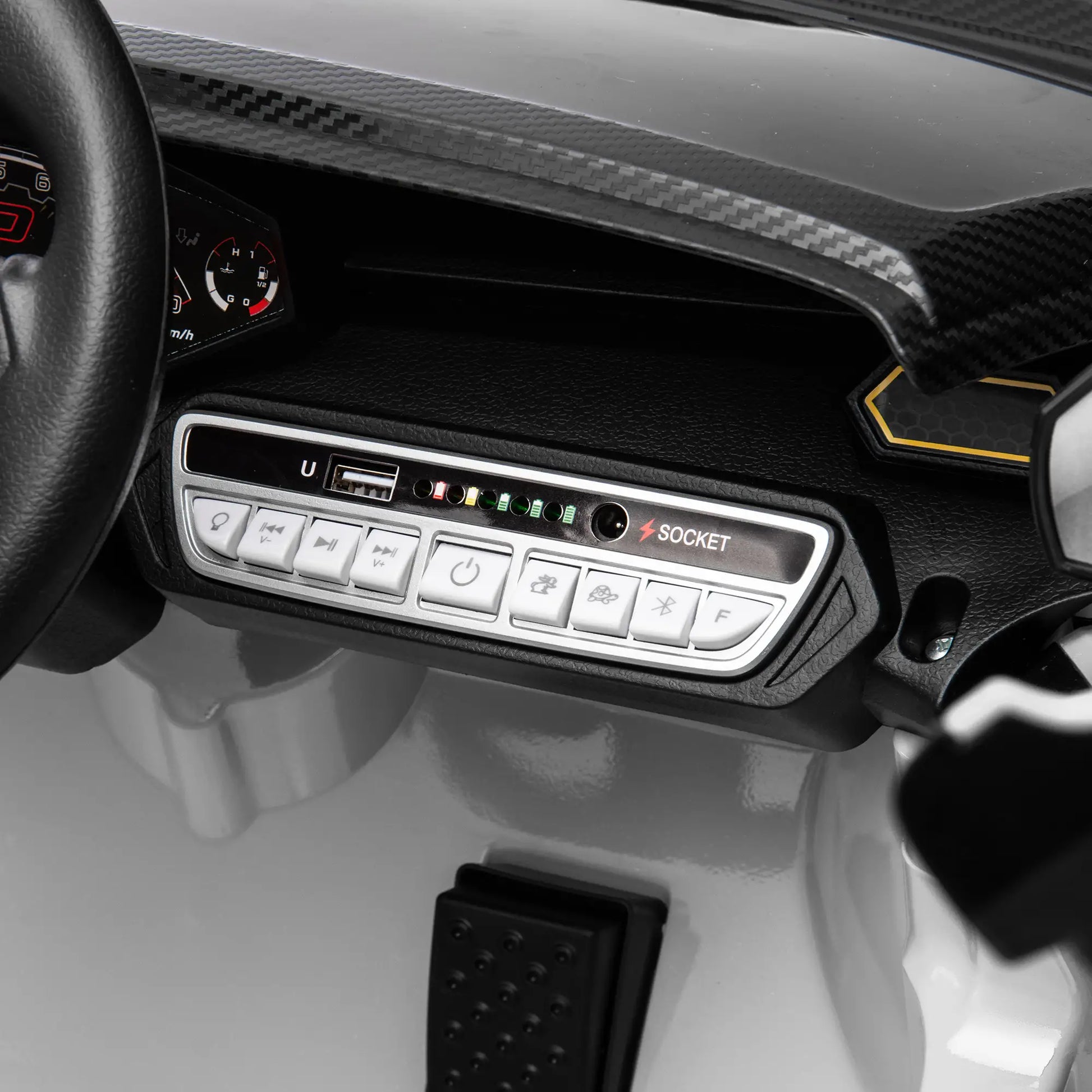 12V Lamborghini Kids Car, Remote Control, White Electric Toy Cars at Gallery Canada