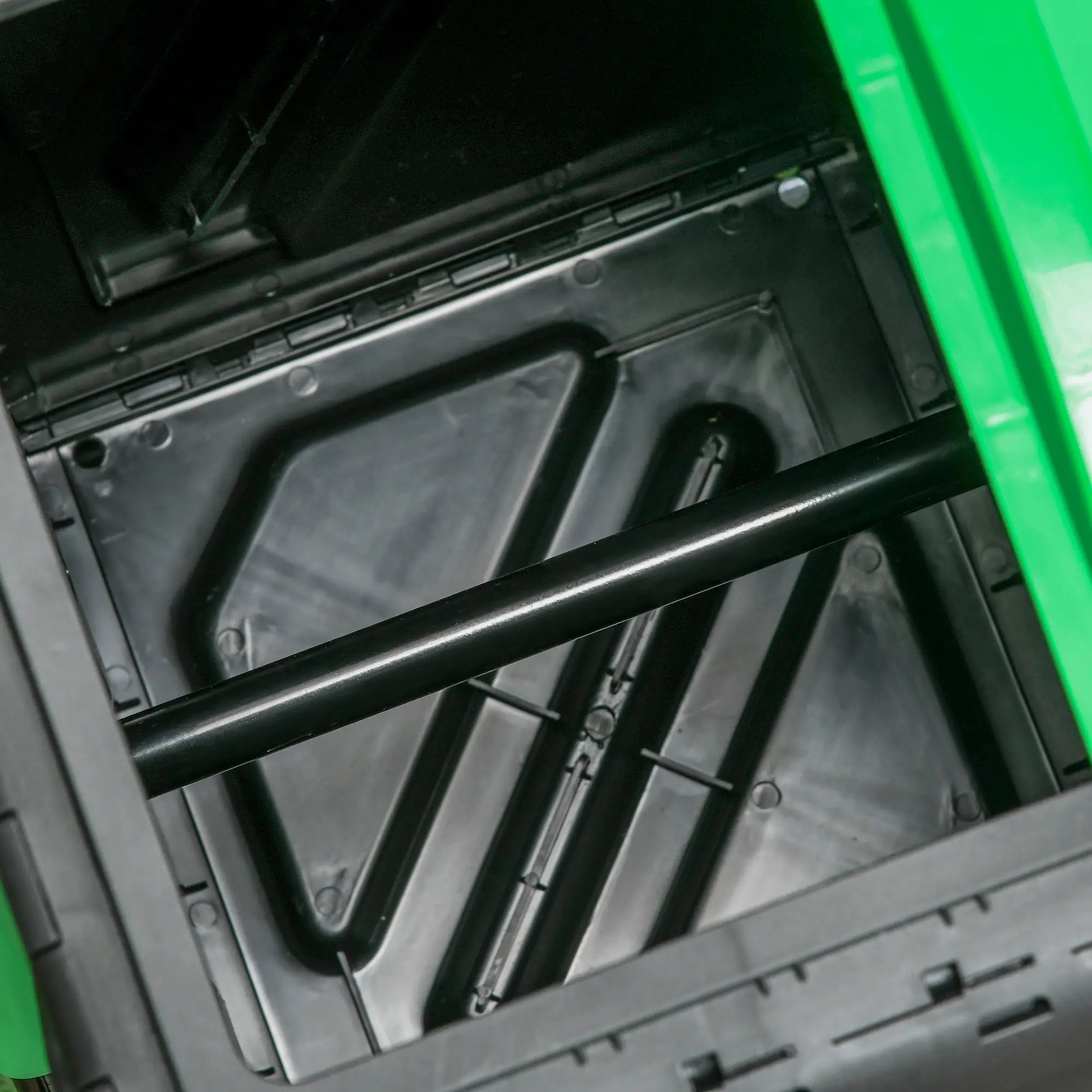 Rotating Composter, 17 Gallon, Steel Legs, 24 Vents Outdoor Compost Bin at Gallery Canada