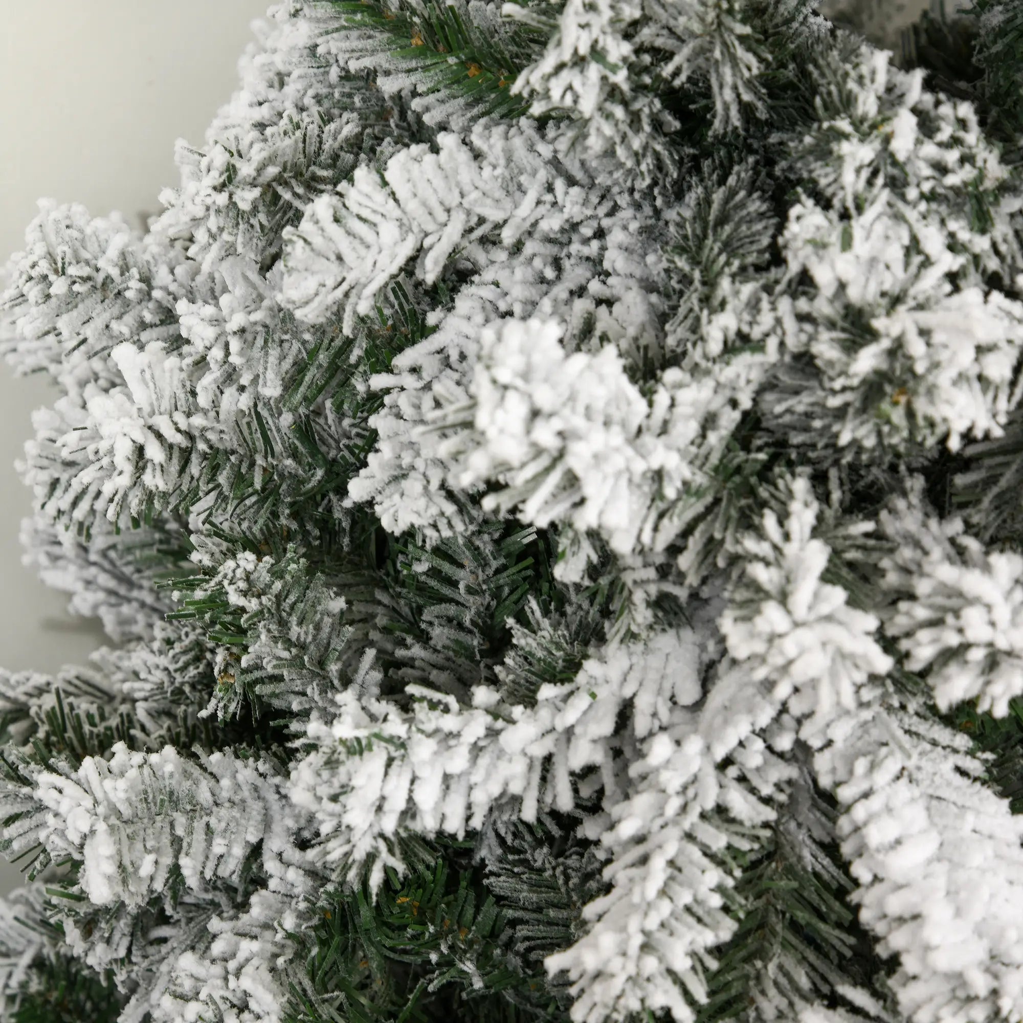 6ft Snow Flocked Artificial Christmas Tree, 250 LED Lights, 928 Branches Flocked Christmas Trees at Gallery Canada