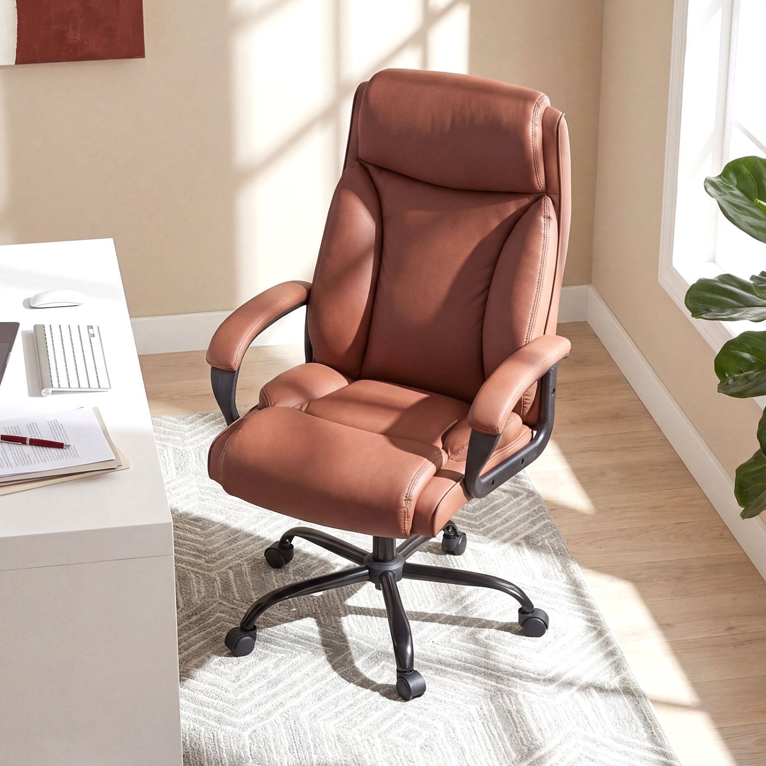 400LBS Big And Tall Executive Chair, Ergonomic Leather Computer Chair, Brown Big and Tall Chairs at Gallery Canada