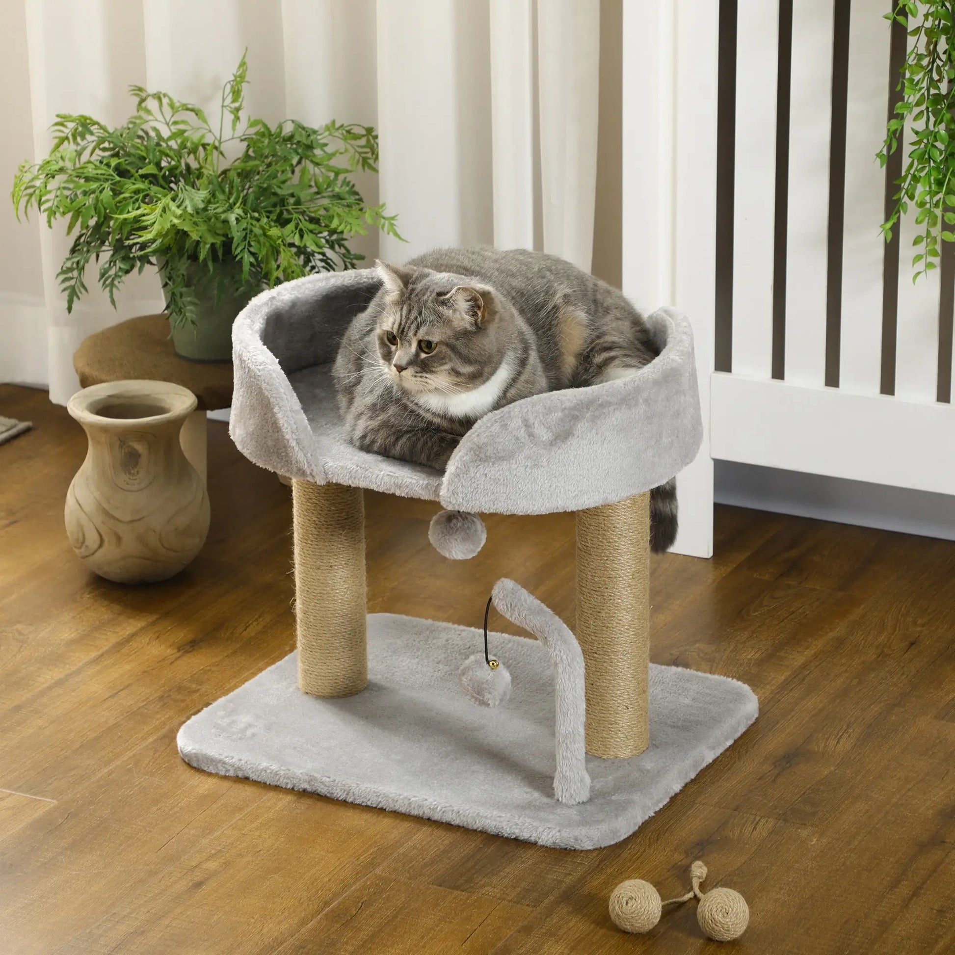 Small Cat Tree, Jute Scratching Posts, Top Perch, Light Grey Cat Trees at Gallery Canada