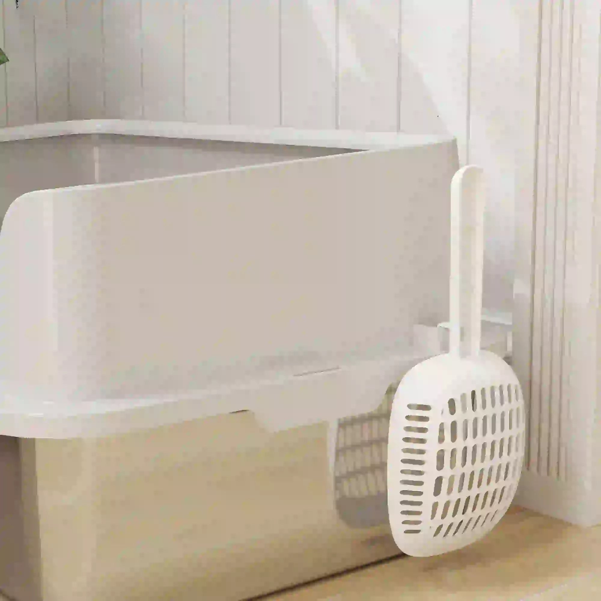 Stainless Steel Cat Litter Box with Lid, Scoop, High Sided, Non-Stick Cat Litter Box Enclosures at Gallery Canada