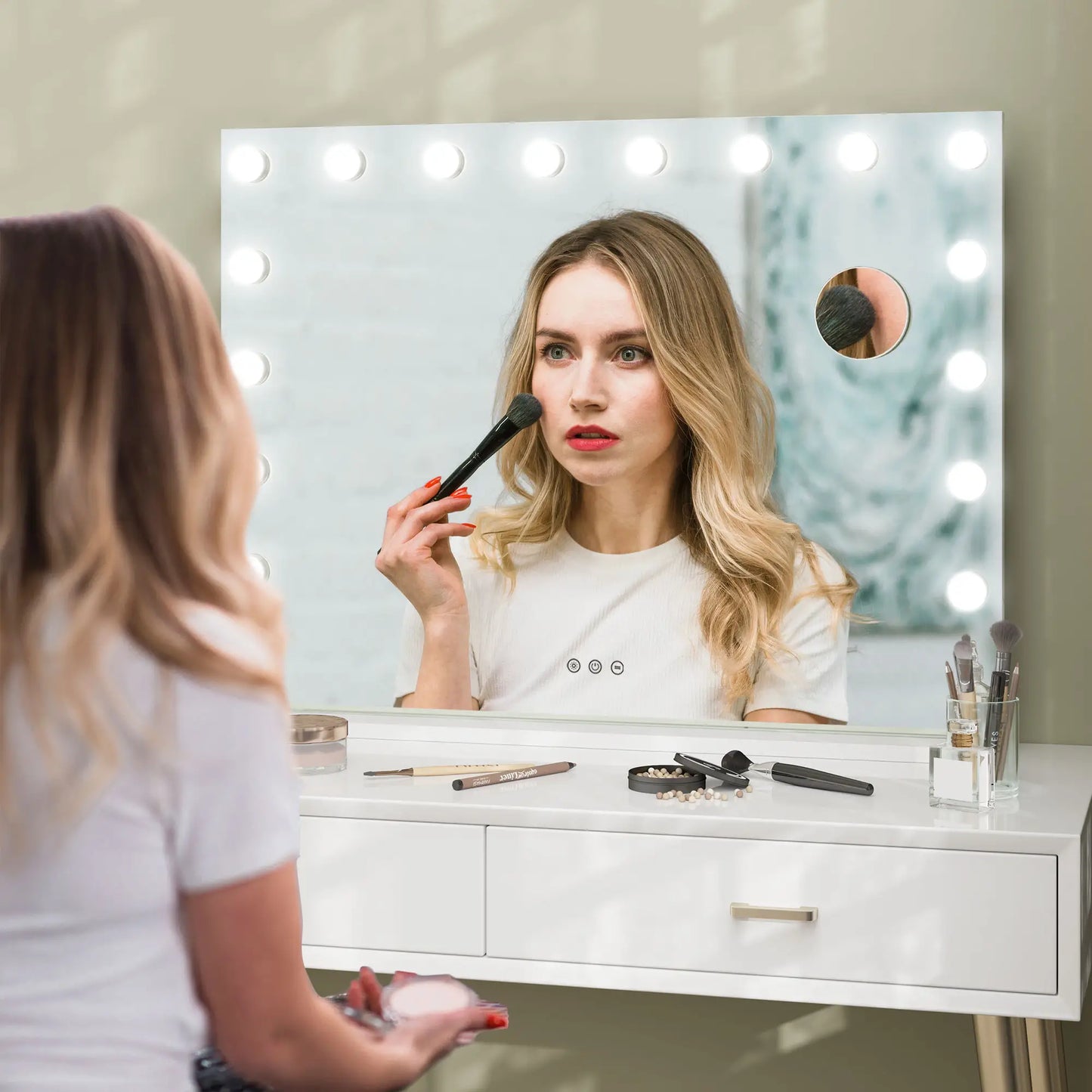 Hollywood Vanity Mirror With Lights, 31.5" x 24.4", White, 3 Colour, 10X Magnifying, USB Port, White