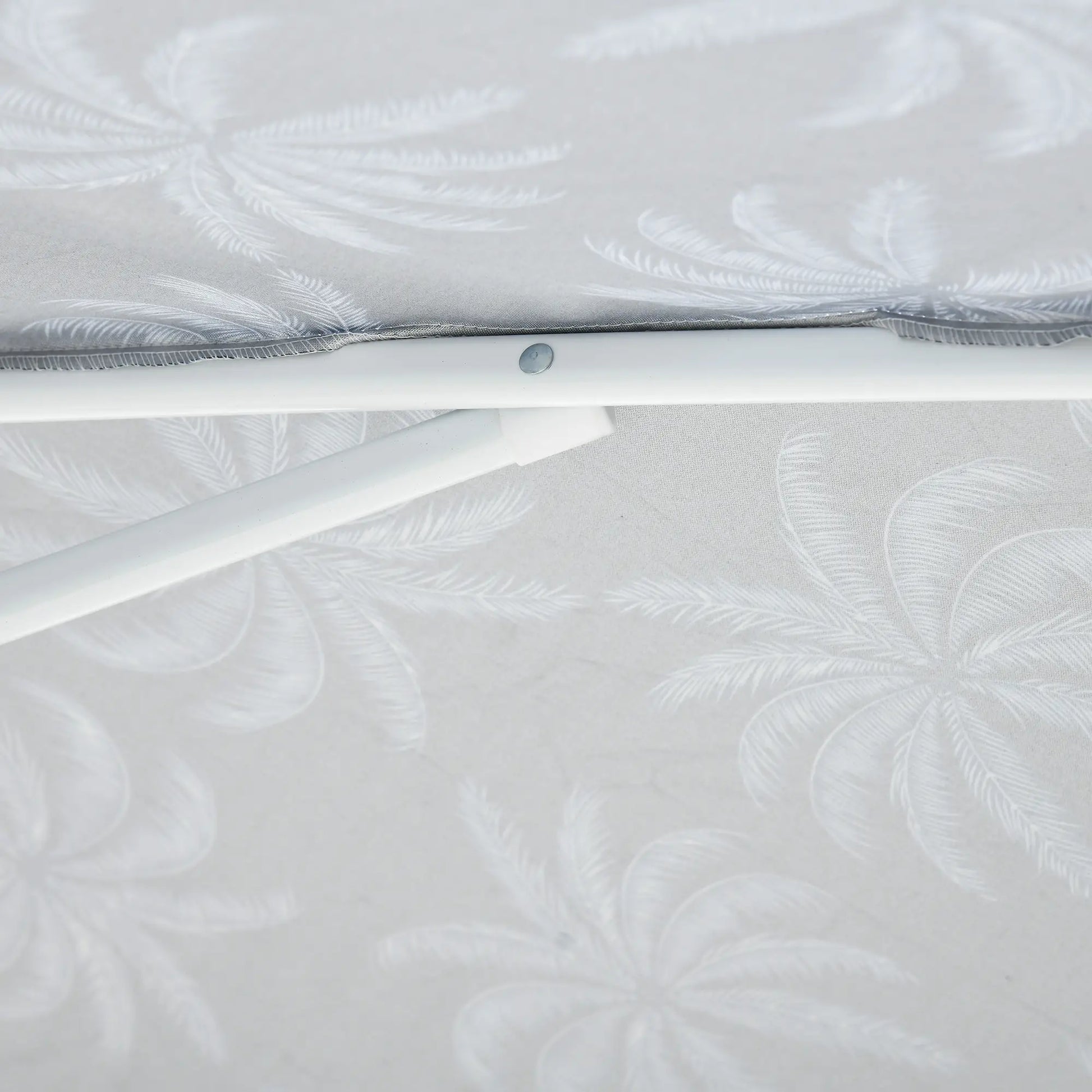 6.5' Beach Umbrella, UV50+ Sun Shade with Sandbags, Dark Blue Beach Umbrellas at Gallery Canada