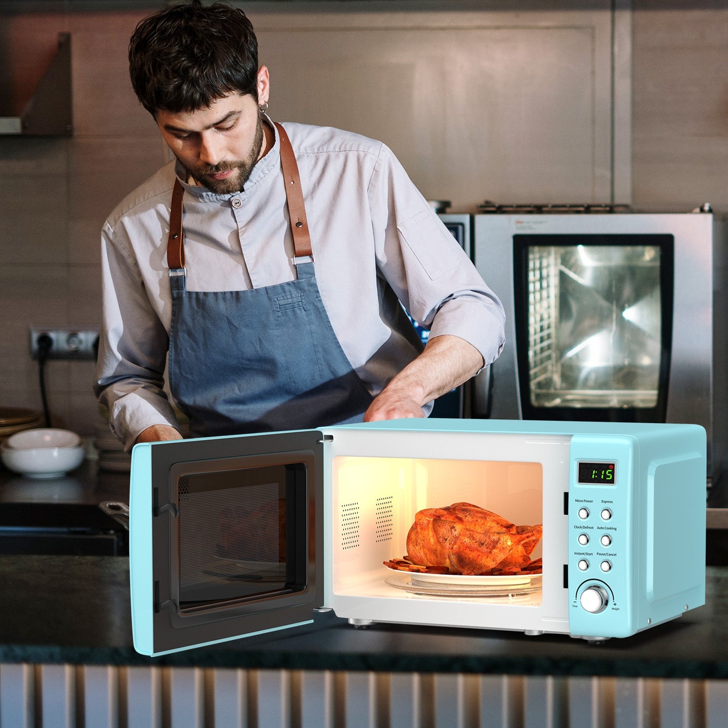 700W Retro Microwave Oven, 5 Power Levels, Auto Cook, Green Toaster Ovens at Gallery Canada