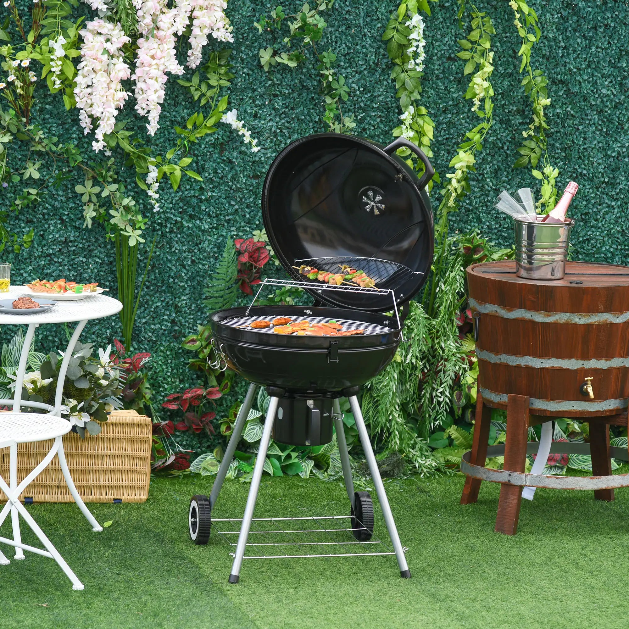 Portable Kettle Charcoal Grill, Outdoor BBQ Barbecue Charcoal BBQ Grils at Gallery Canada