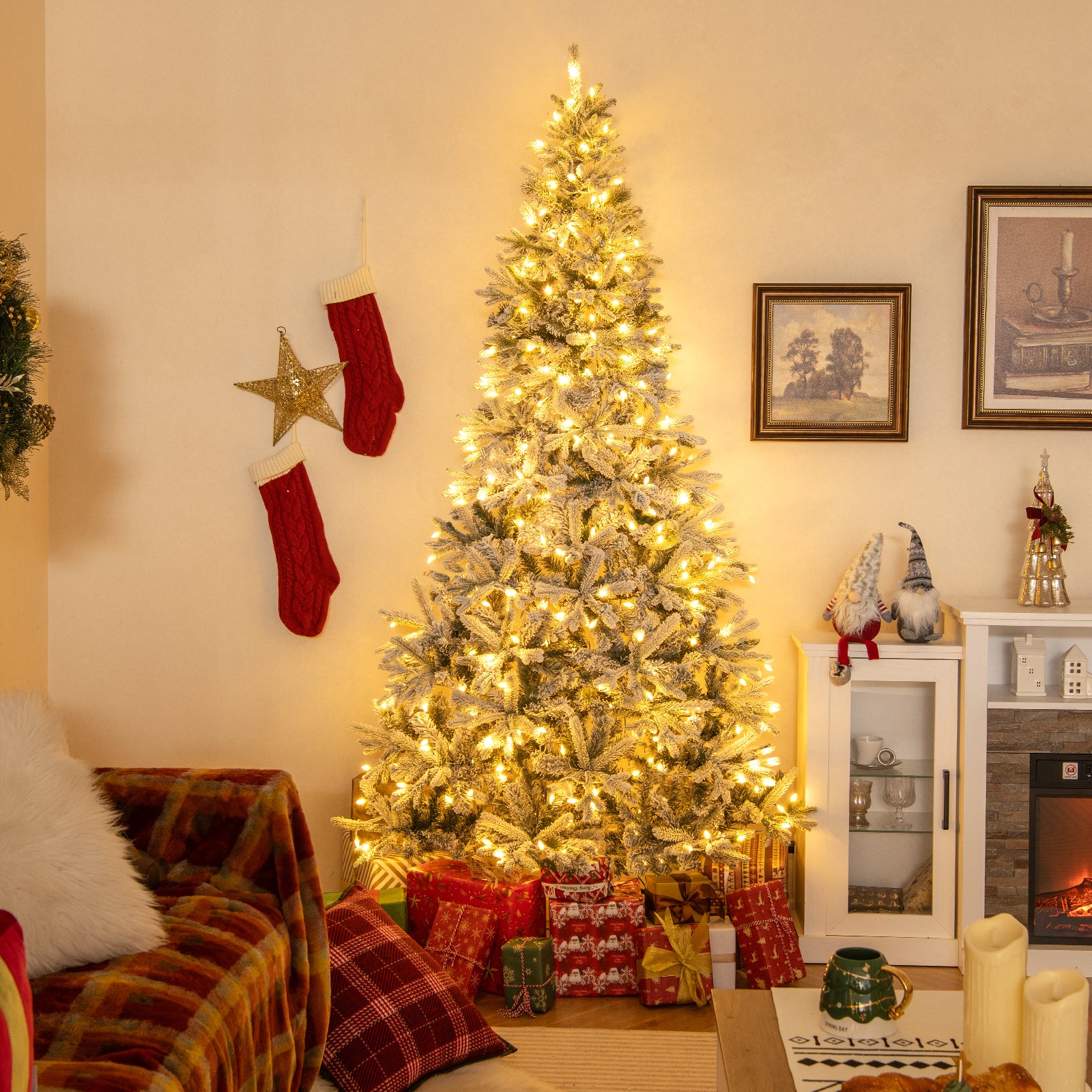 7 Feet Half Artificial Christmas Tree with 852 PE & PVC Branch Tips and 9 Modes-M, Green Christmas Tree at Gallery Canada