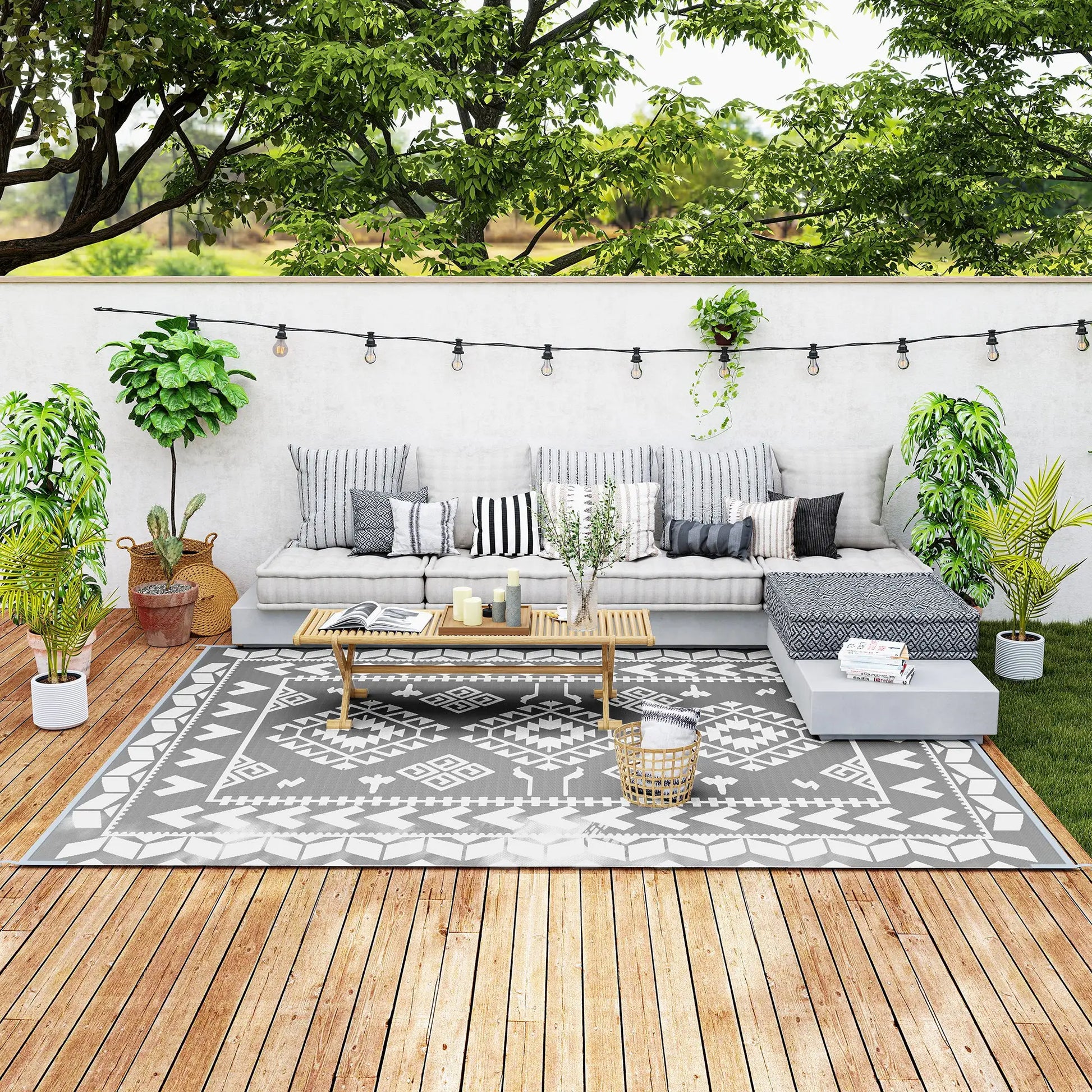 9' x 12' Outdoor RV Rug, Reversible Patio Mat, White and Grey Garden Decor at Gallery Canada