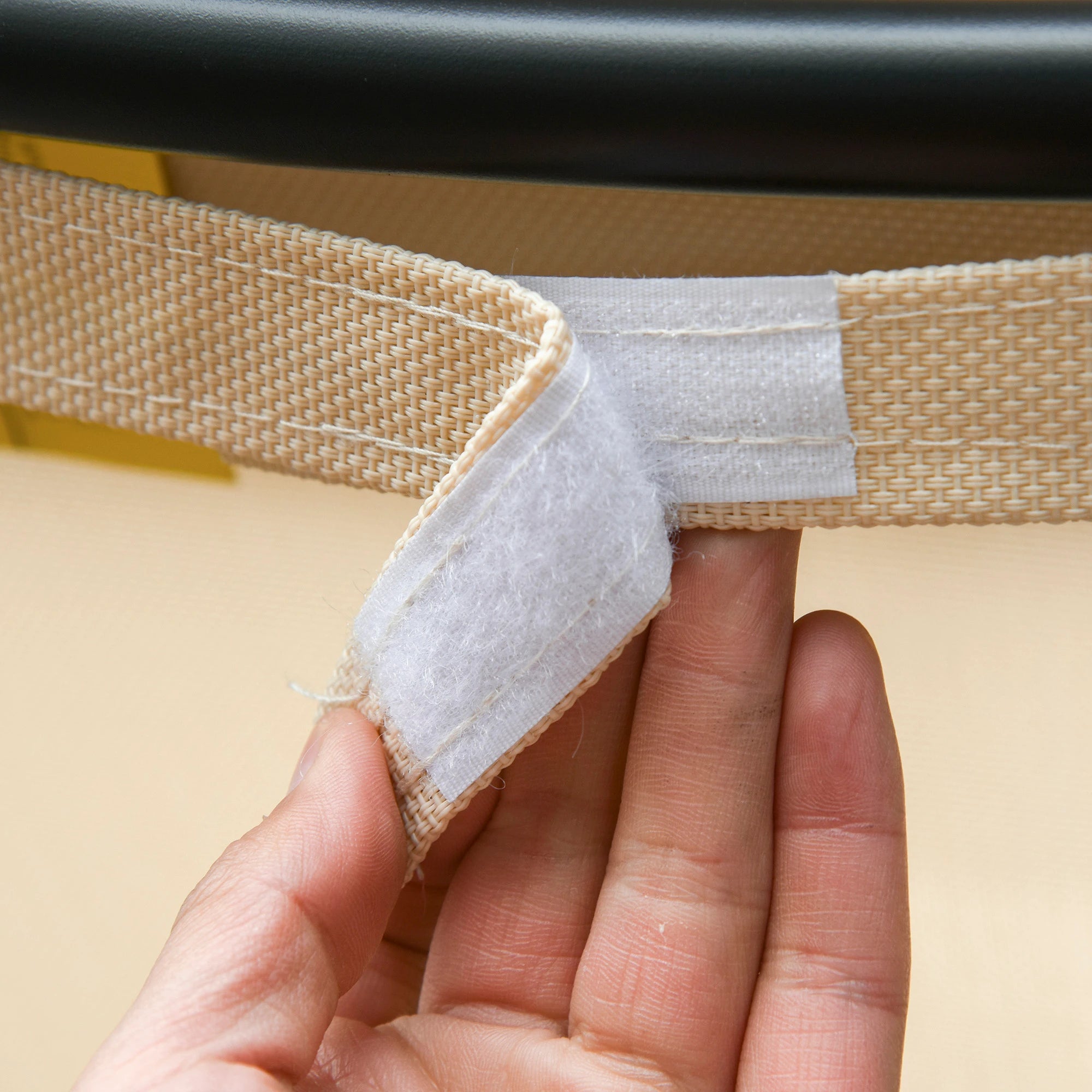 Aluminum Reclining Lounge Chair, 5-Level Adjustable Backrest, Beige Lounger Chairs at Gallery Canada