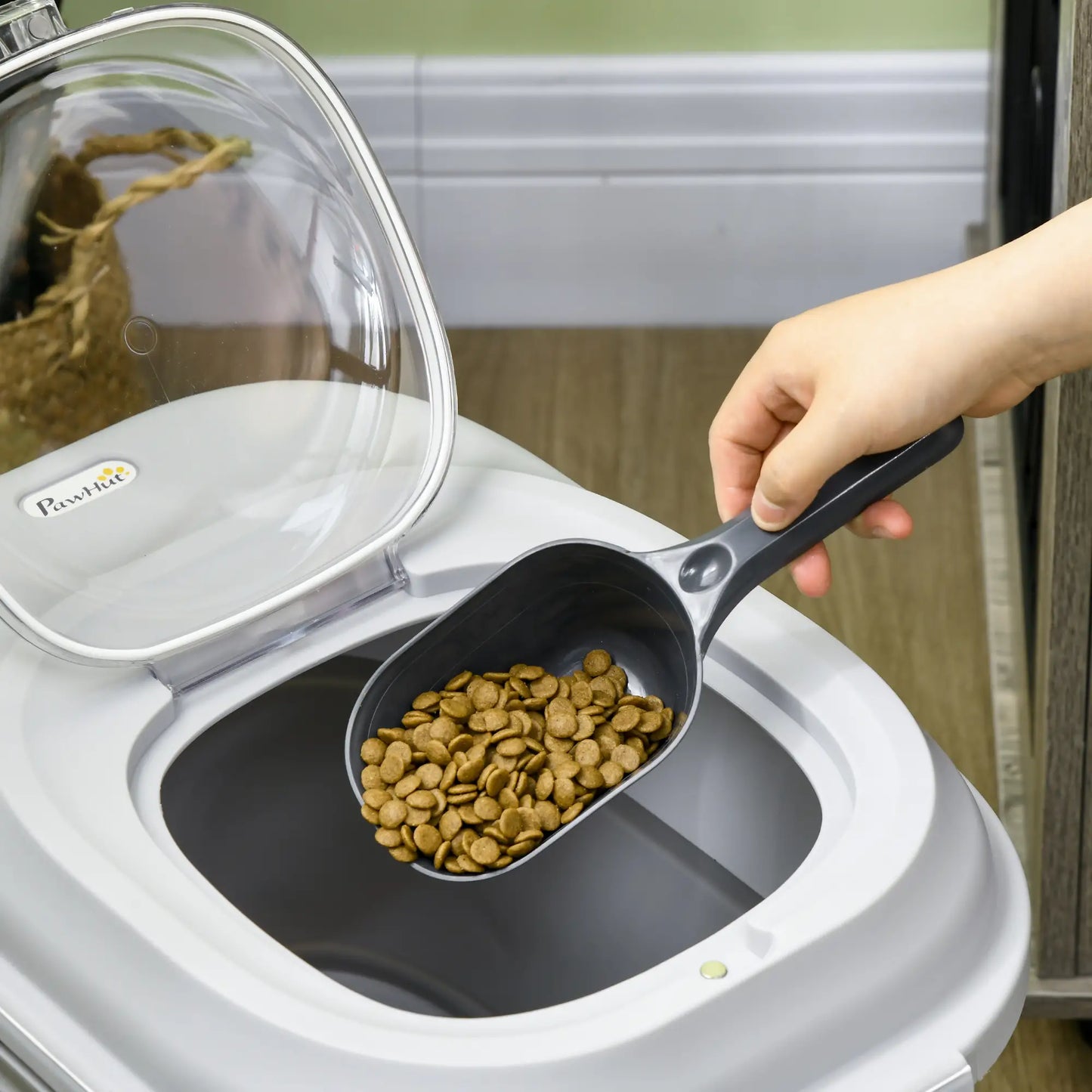 6-30lb Collapsible Dog Food Container, Airtight Lids, Wheels, Grey Dog Bowls at Gallery Canada