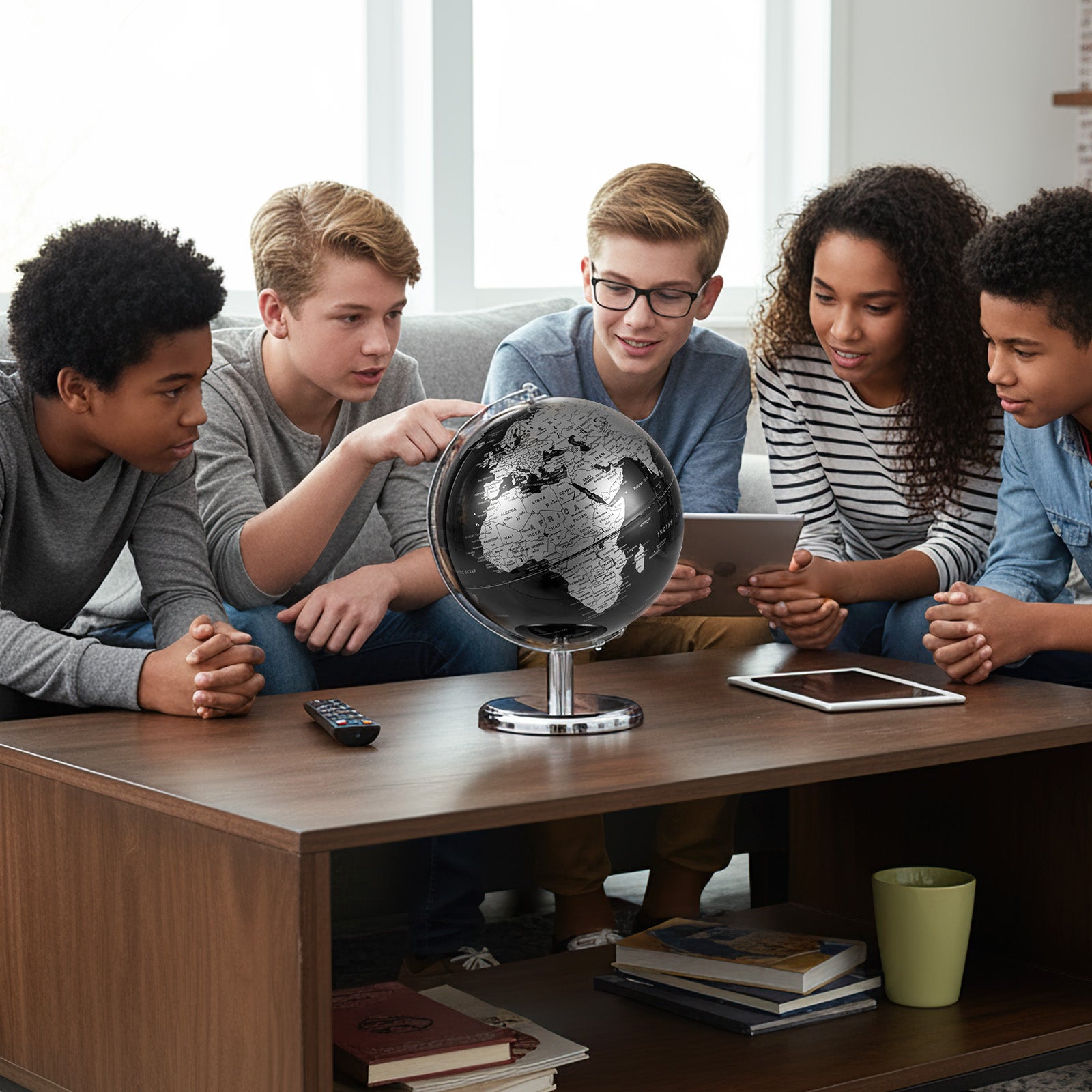 8" World Globe Modern Decorative Tabletop Earth Globe, Silver Learning Toys at Gallery Canada