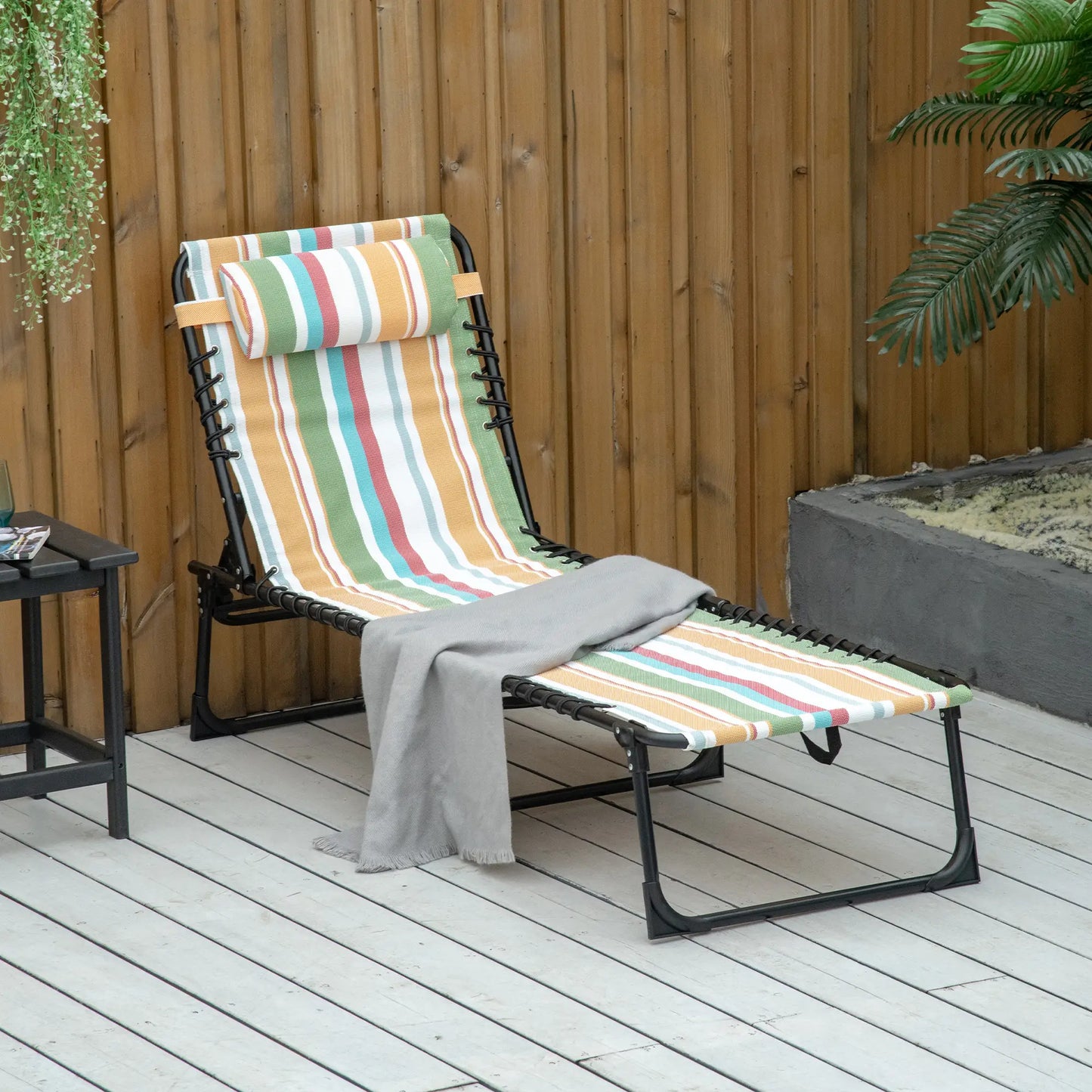 Outdoor Folding Lounge Chair, 4-Level Adjustable, Tanning Chair, Multicoloured Lounger Chairs at Gallery Canada