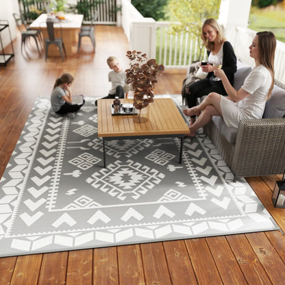 9' x 12' Outdoor RV Rug, Reversible Patio Mat, White and Grey Garden Decor at Gallery Canada
