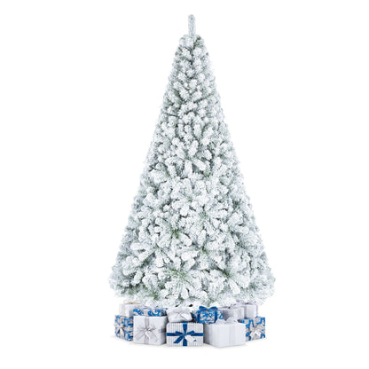 Sapin de Noël enneigé avec pointes de branches, M
