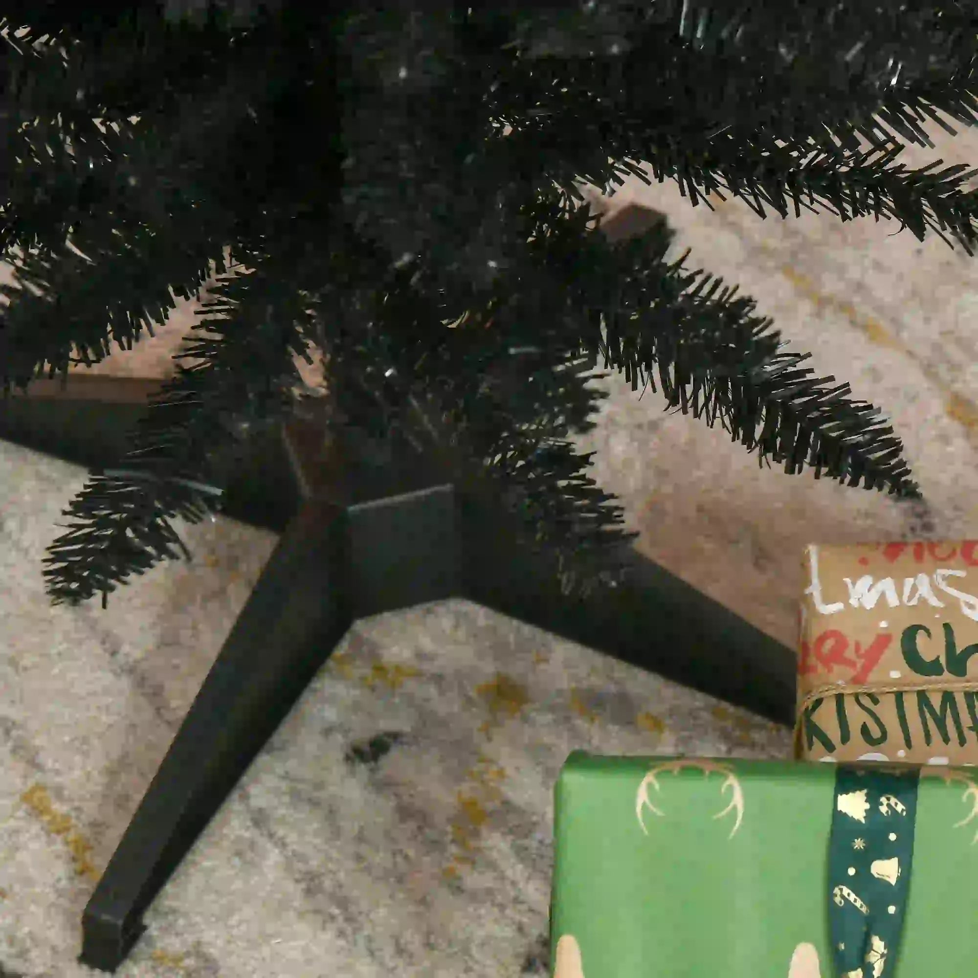 5FT Artificial Pencil Christmas Tree, Realistic Branches, Stable Stand, Black Pencil Christmas Trees at Gallery Canada