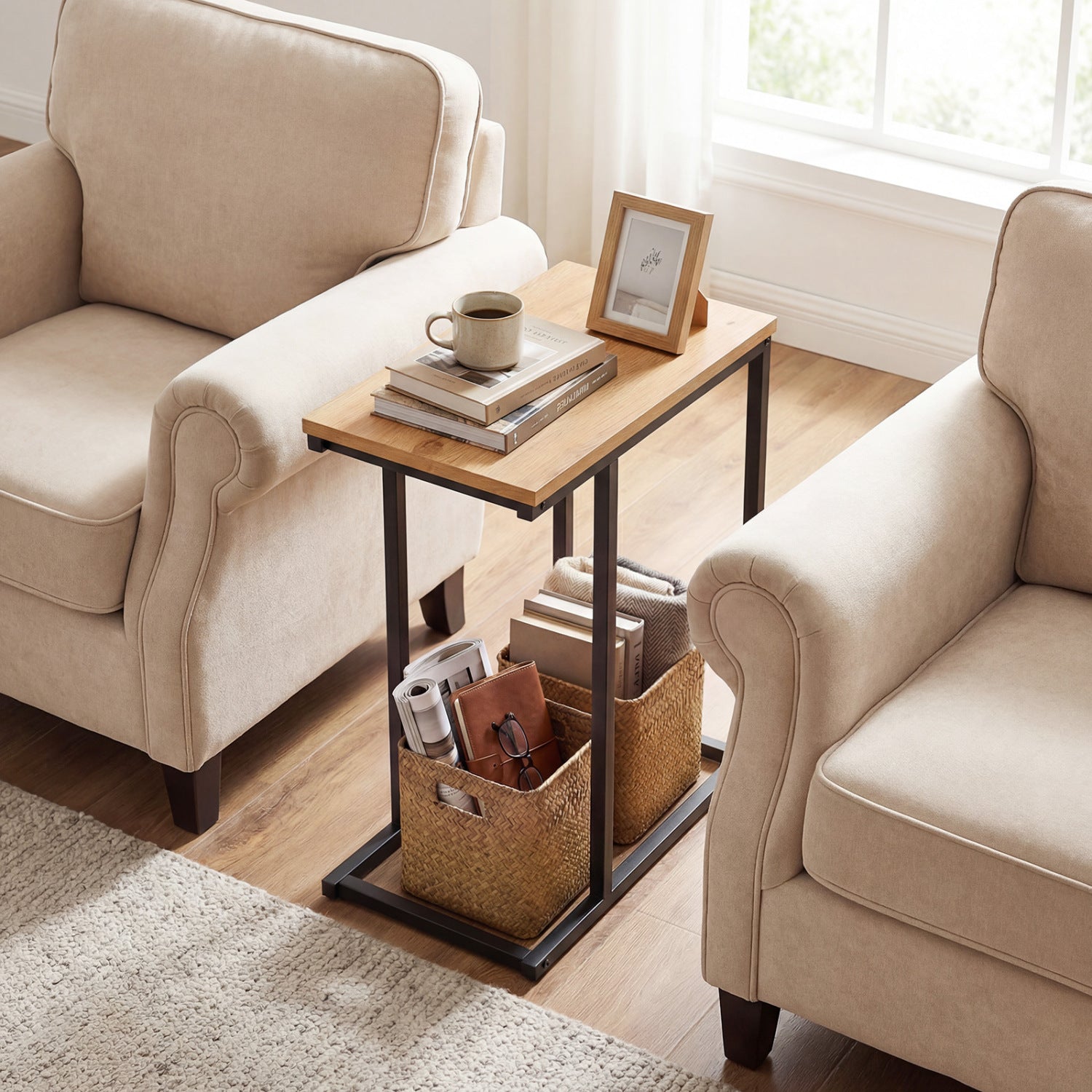 C-Shaped End Table Small Side Table with Sturdy Metal Frame, Natural End & Side Tables at Gallery Canada