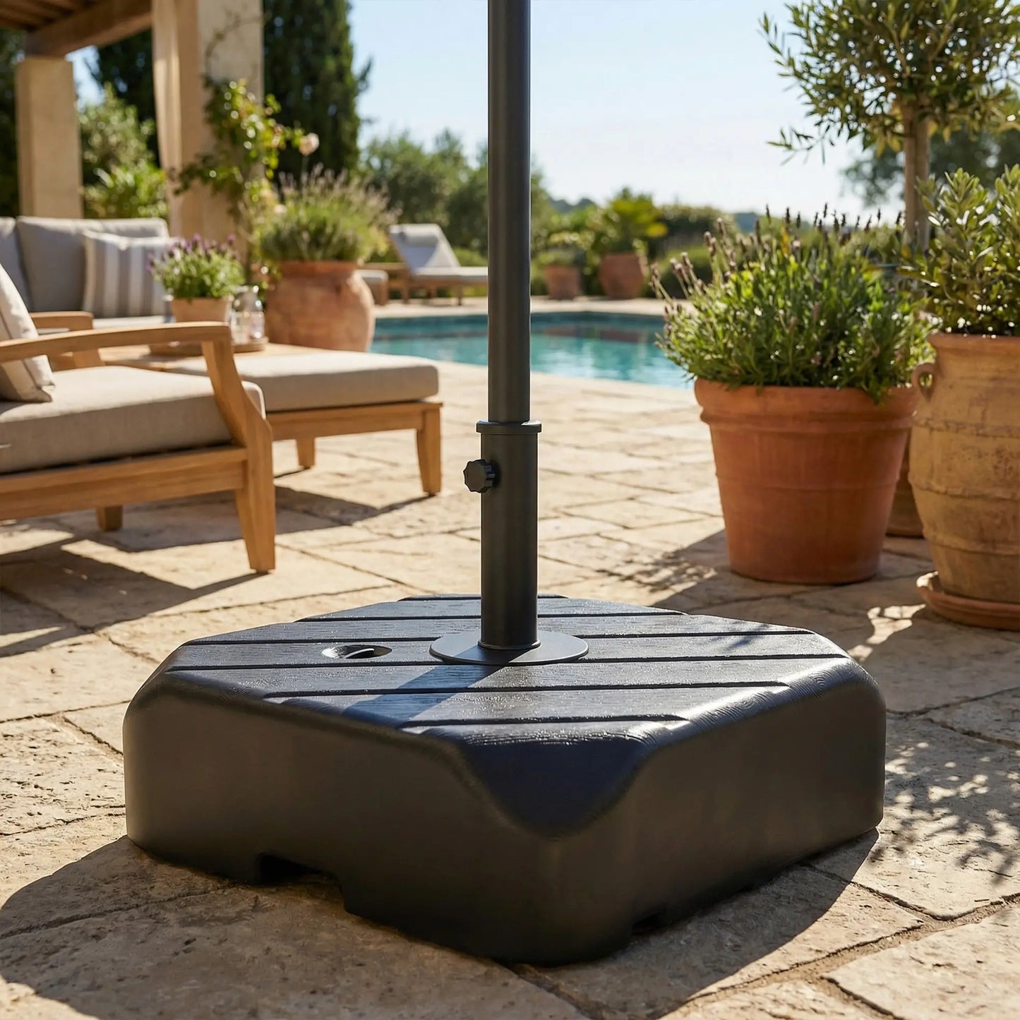 Patio Umbrella Base With Wheels, Telescopic Handle, 158 Lb Stand, Black Umbrella Bases at Gallery Canada