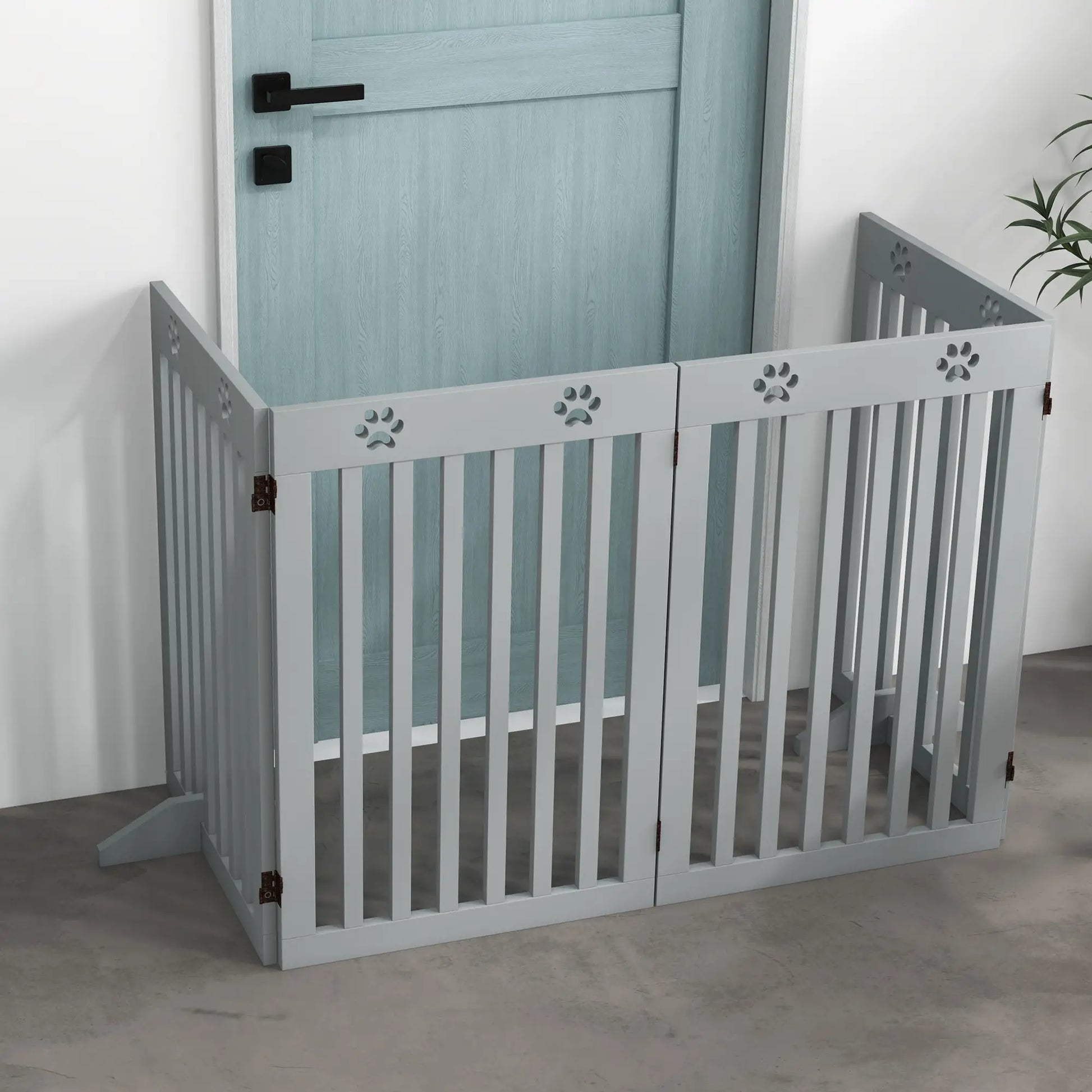 80" Extra Wide Pet Gate, Freestanding with Support Feet, Light Grey Houses, Kennels & Pens at Gallery Canada